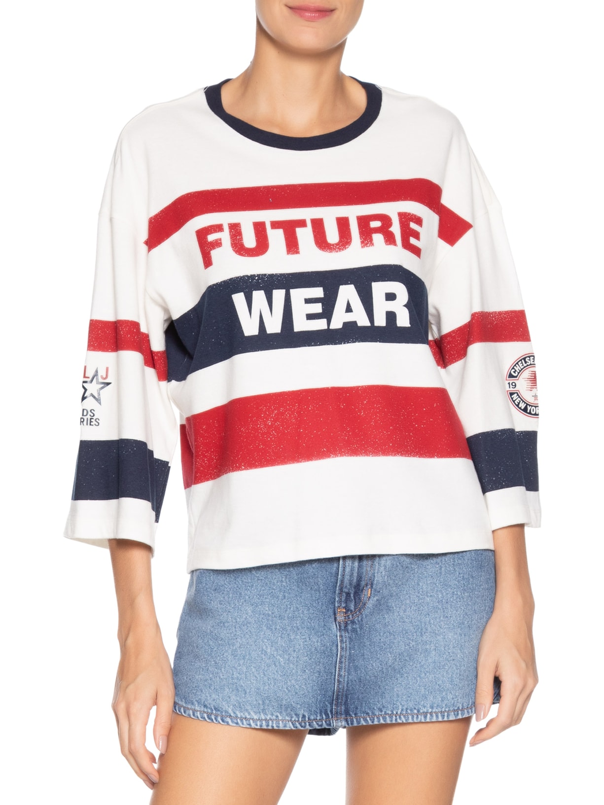 Camiseta Feminina Listrada Patch Branco Animale Jeans