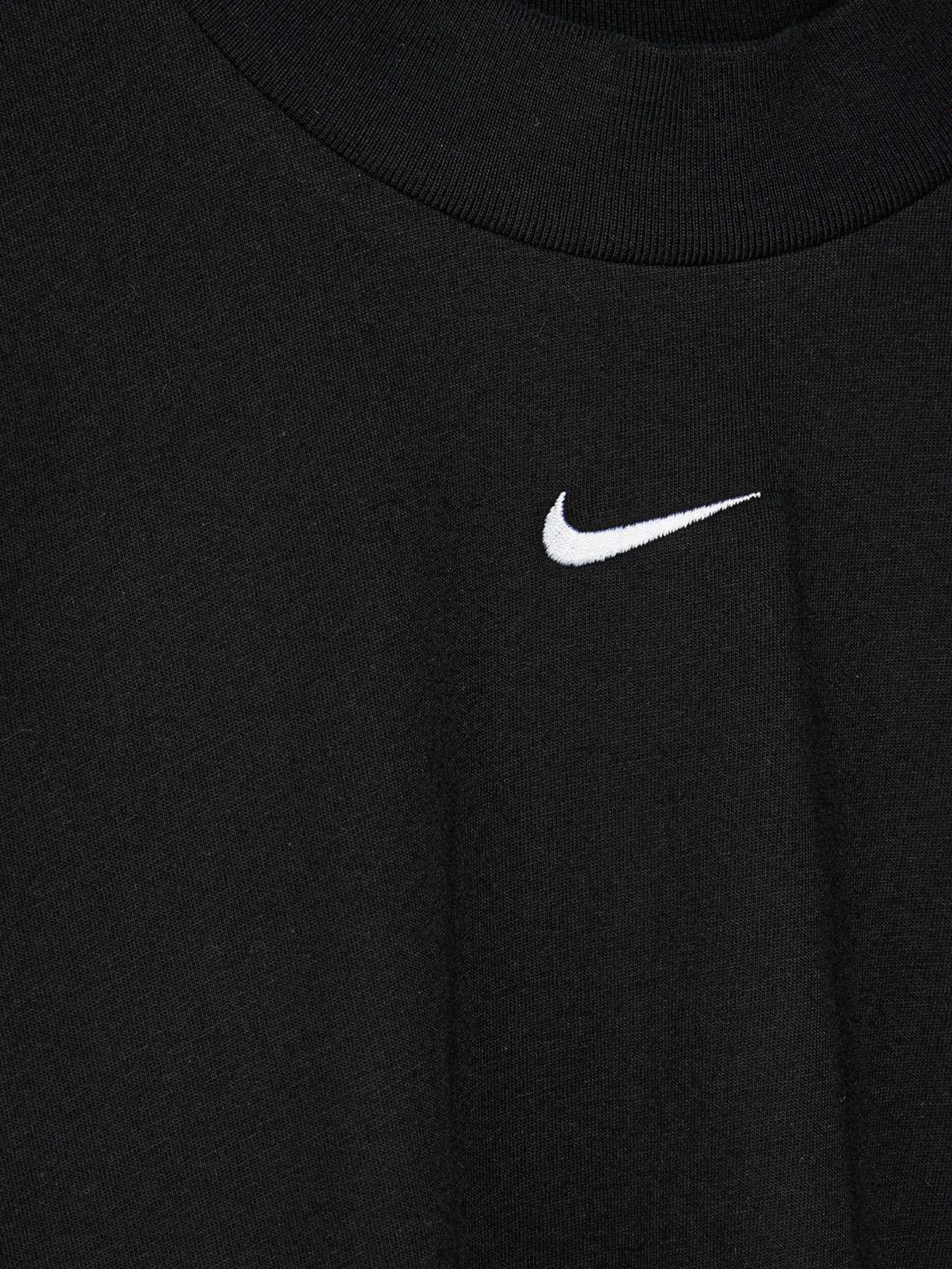 Camiseta Feminina Manga Curta New Essntl Mock Preto Nike