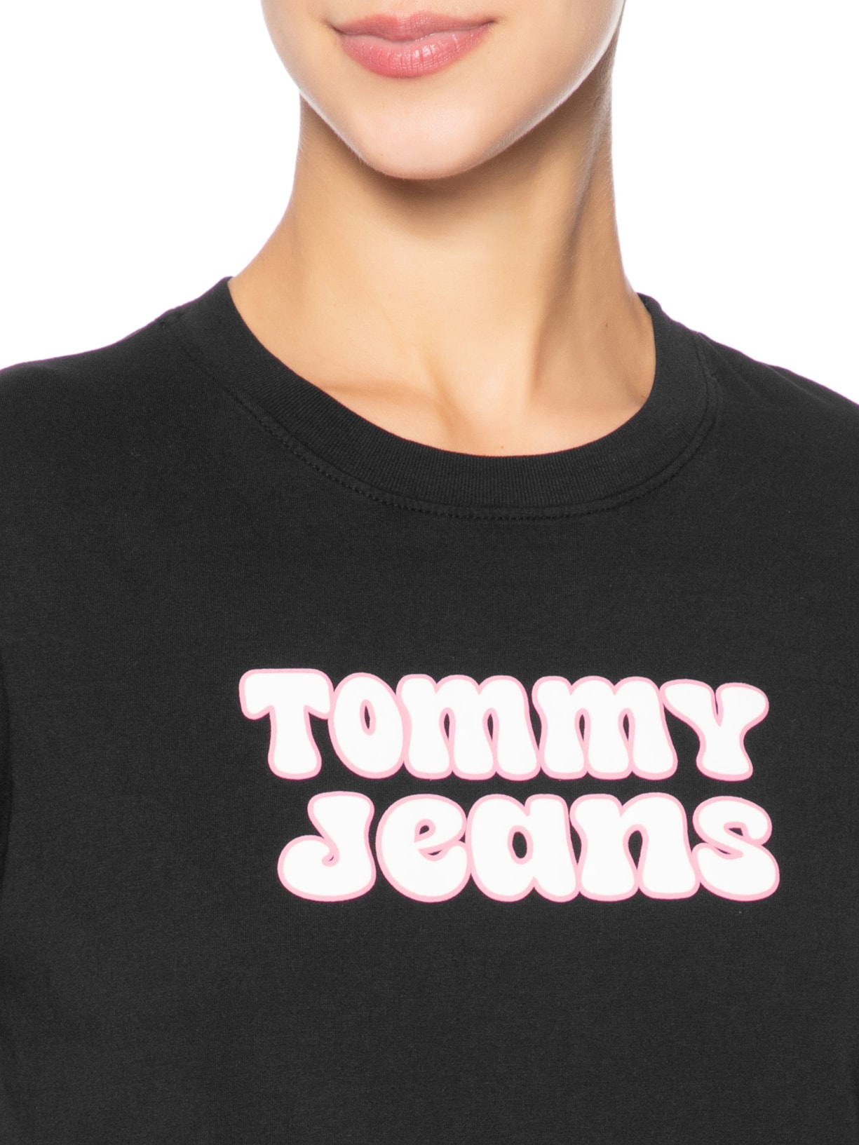 Camiseta Feminina Manga Curta Reg Essential Logo 2 Tee Ext Preto Tommy Jeans