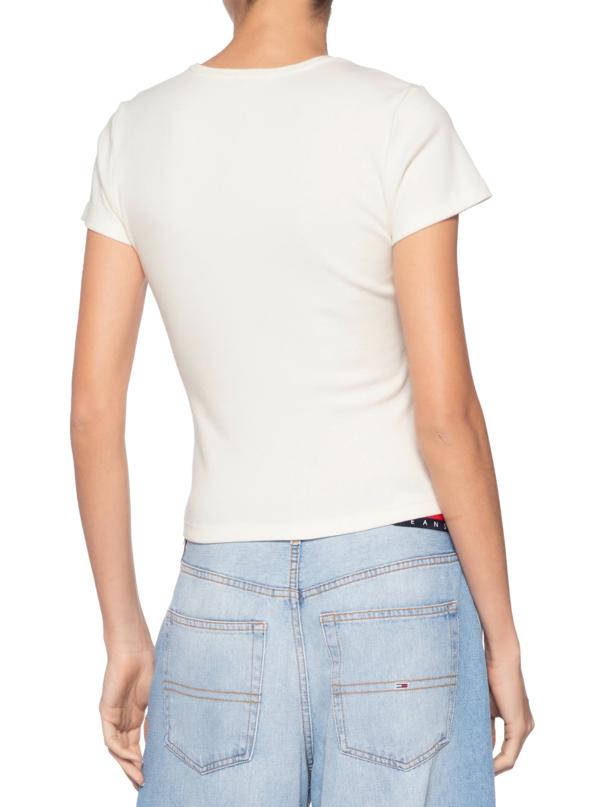 Camiseta Feminina Manga Curta Slim Badge Rib Tee Off White Tommy Jeans