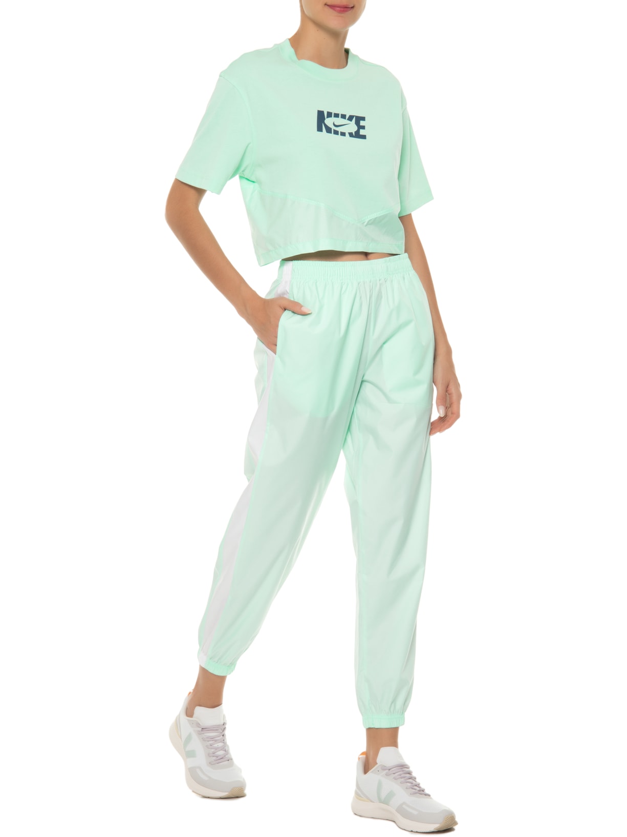 Camiseta Feminina Manga Curta W Nsw Ic Ss Aop Top Ce Verde Nike