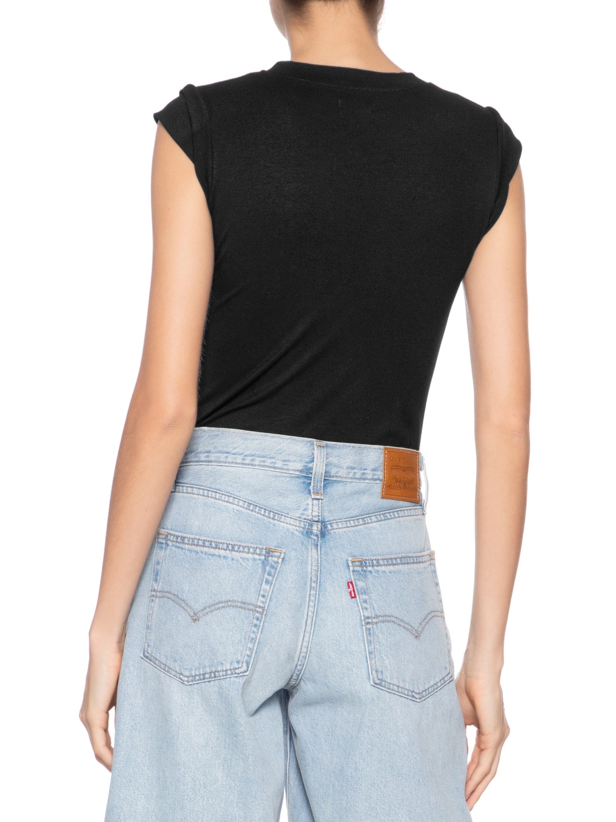 Camiseta Feminina Manga Sobreposta Preto Basiq