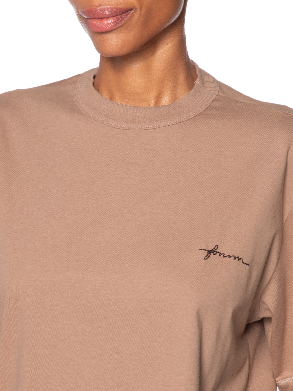 Camiseta Feminina Marrom Forum