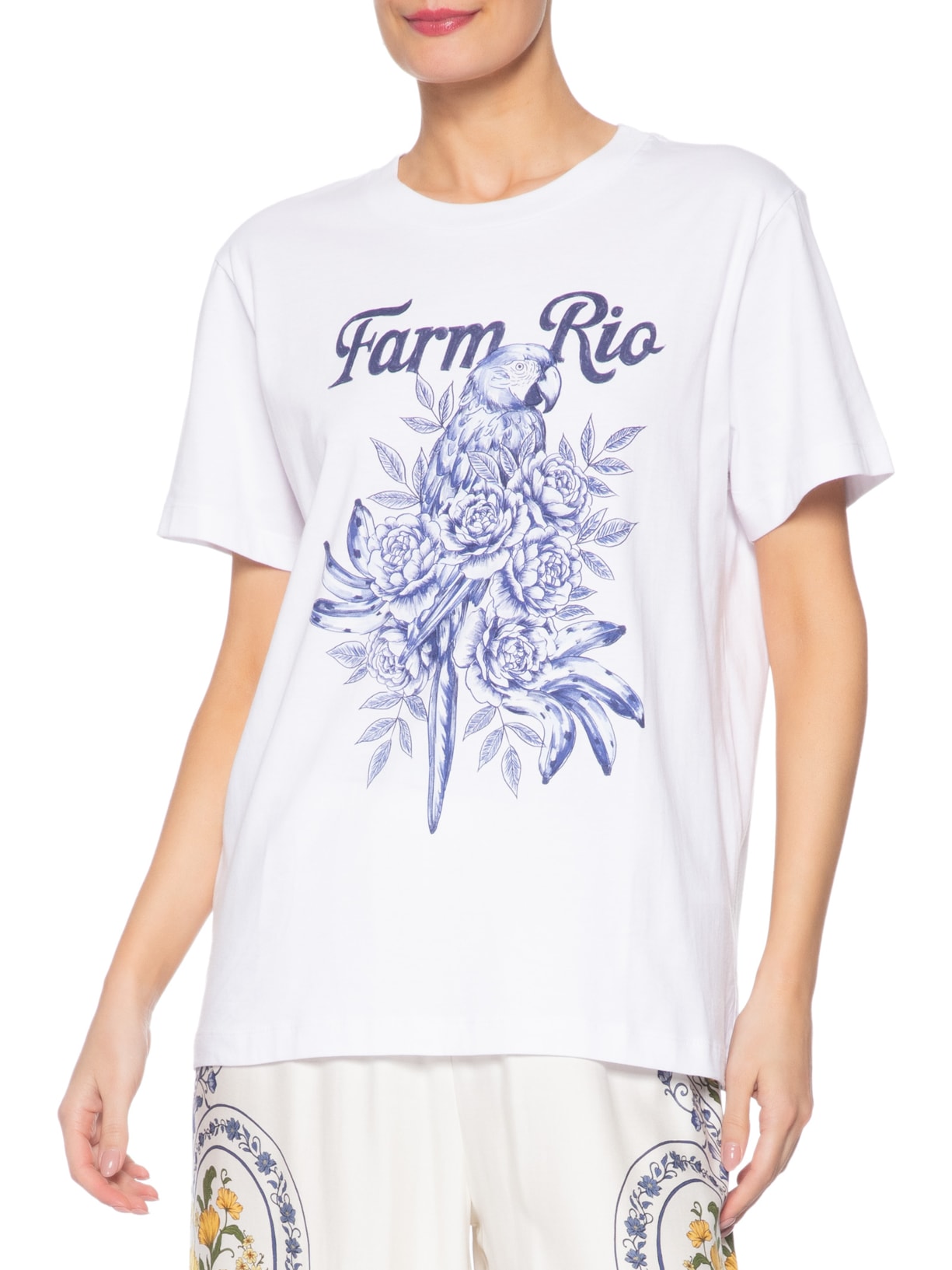 Camiseta Feminina Média Arara Em Flores Branco Farm