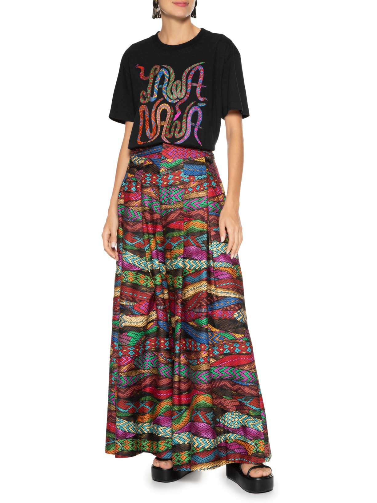 Camiseta Feminina Média Yawanawa Preto Farm