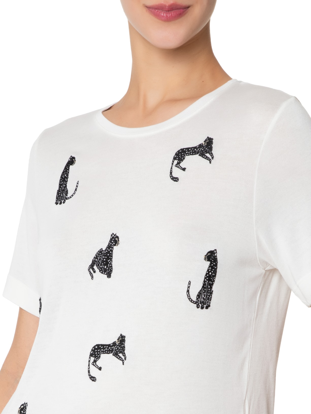 Camiseta Feminina Mini Onça Bordada Off White Shoulder