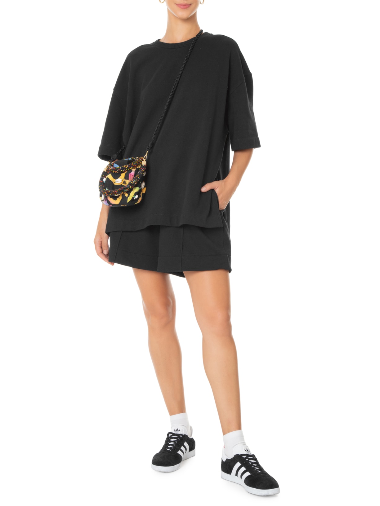 Camiseta Feminina Moletom Preto Farm