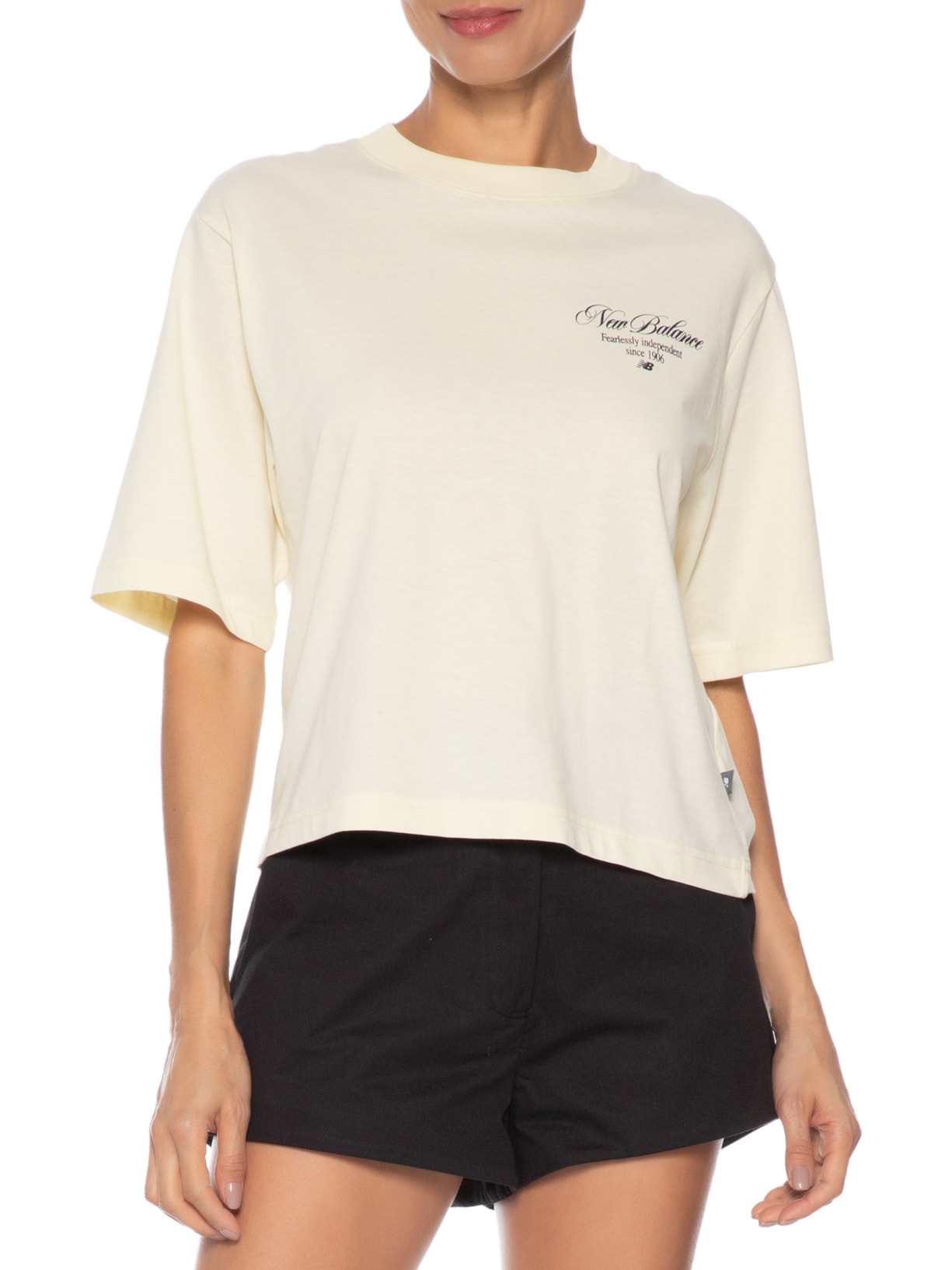Camiseta Feminina Pressed Flowers Off White New Balance