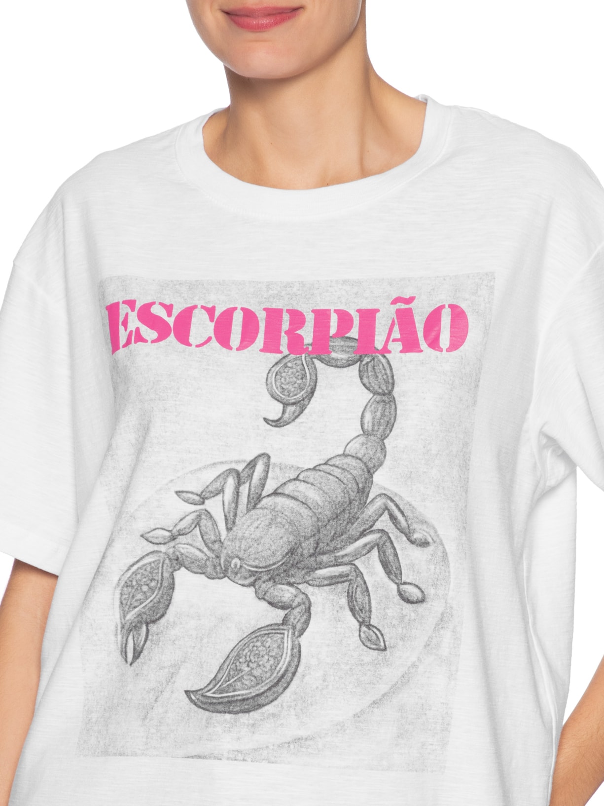 Camiseta Feminina Signo Escorpião Branco Maria Filó