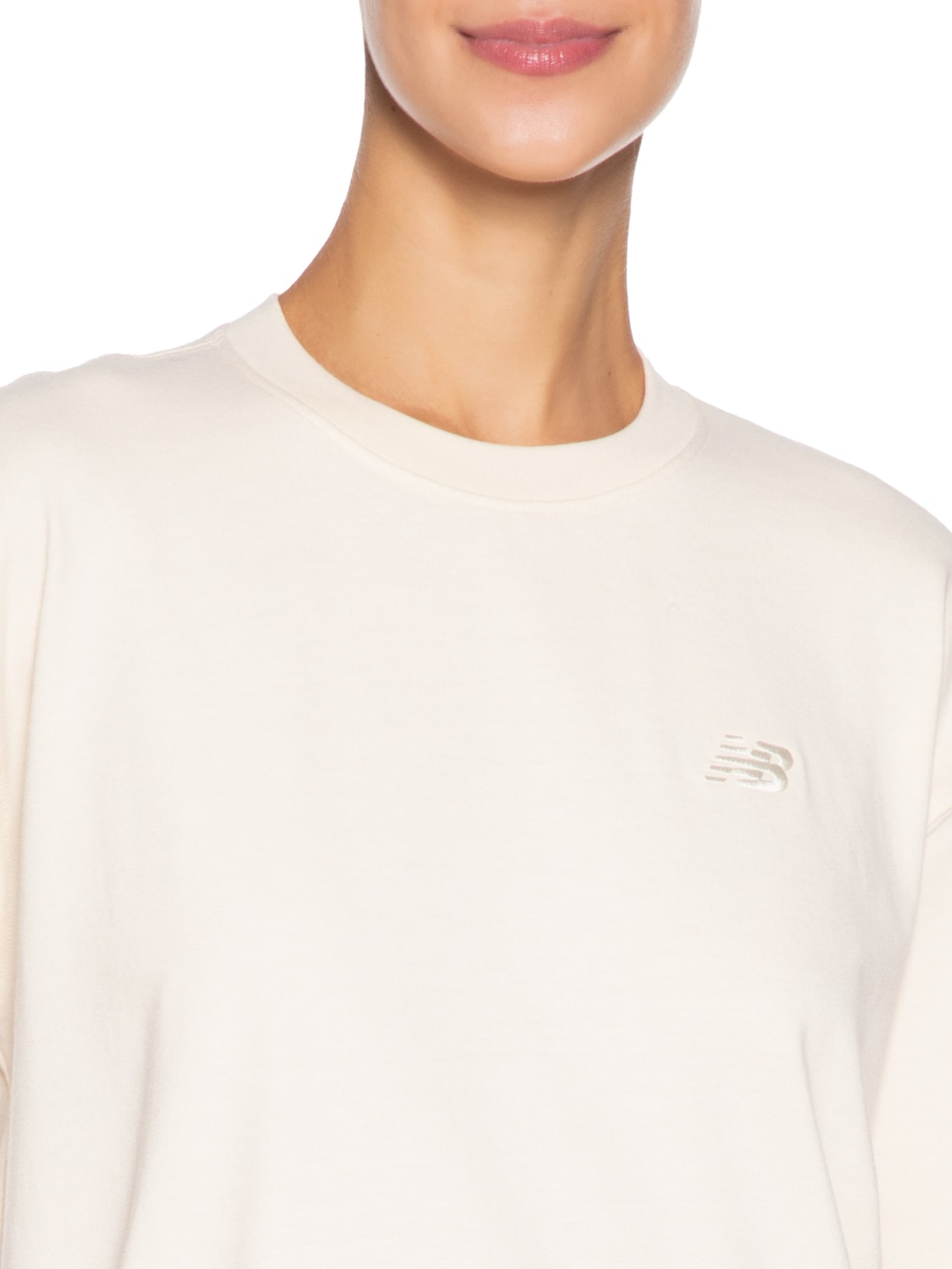 Camiseta Feminina Small Logo Over Bege New Balance