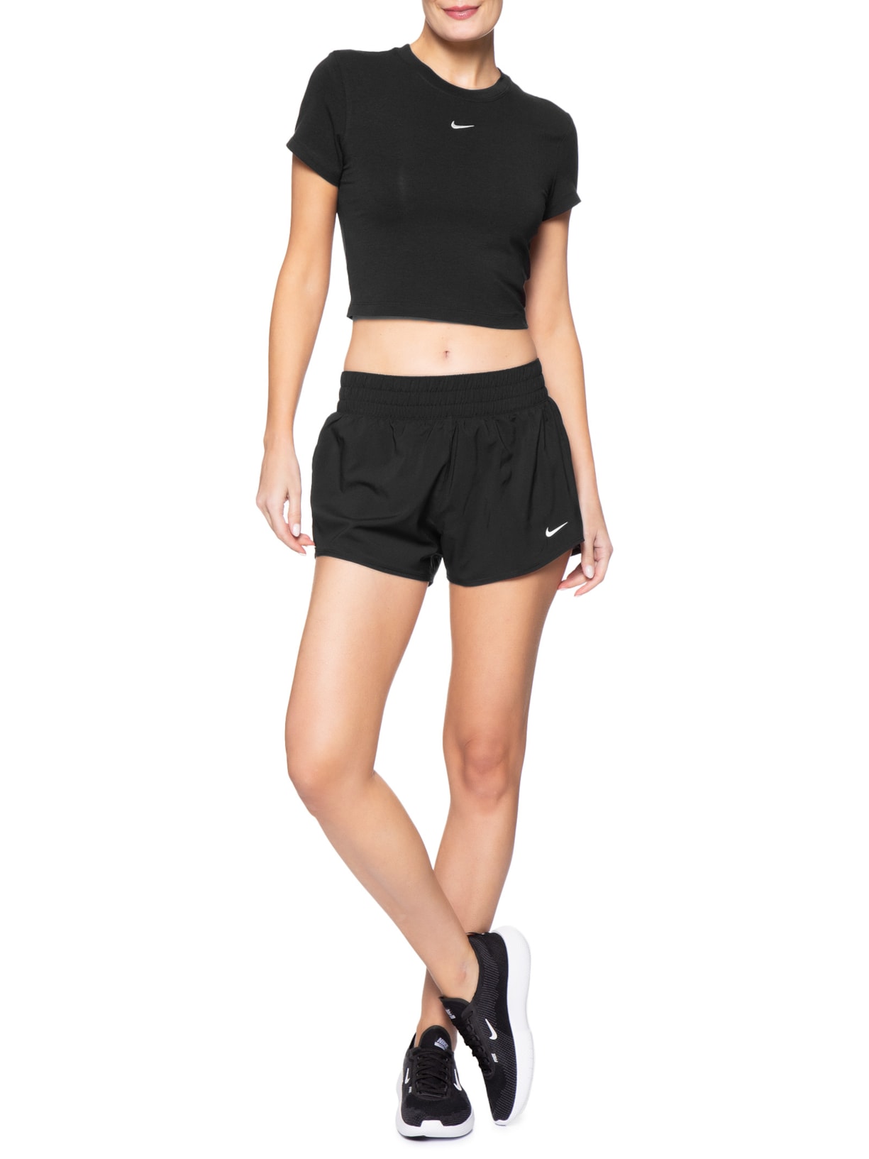 Camiseta Feminina Sportswear Chill Knit Cropped Preto Nike