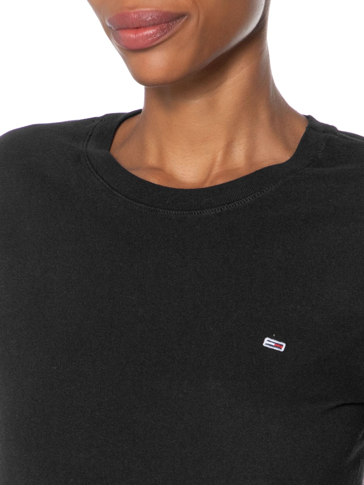 Camiseta Feminina Tjw C Neck Tee Preto Tommy Jeans