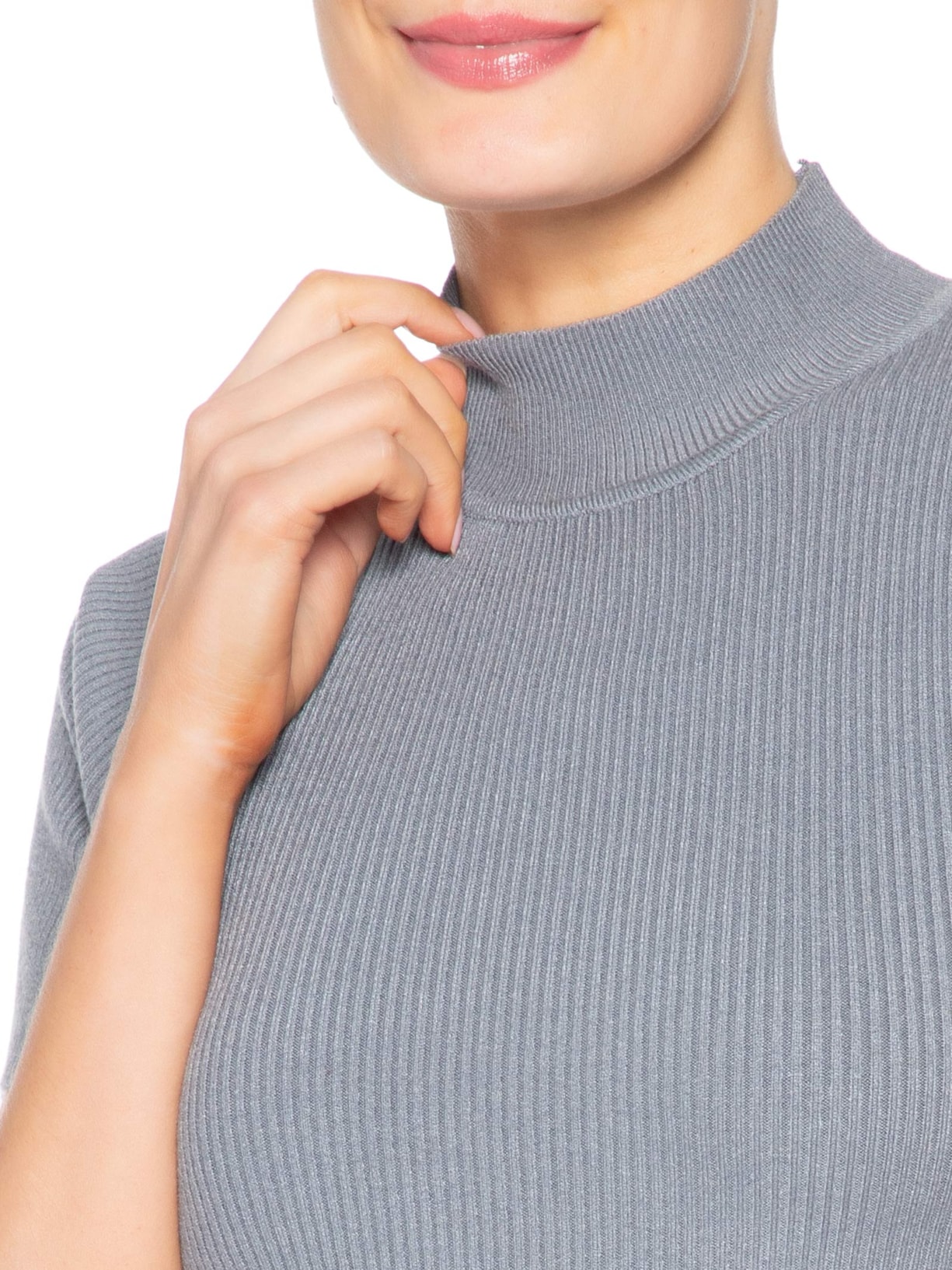 Camiseta Feminina Tricot Cropped Básica Cinza Basiq