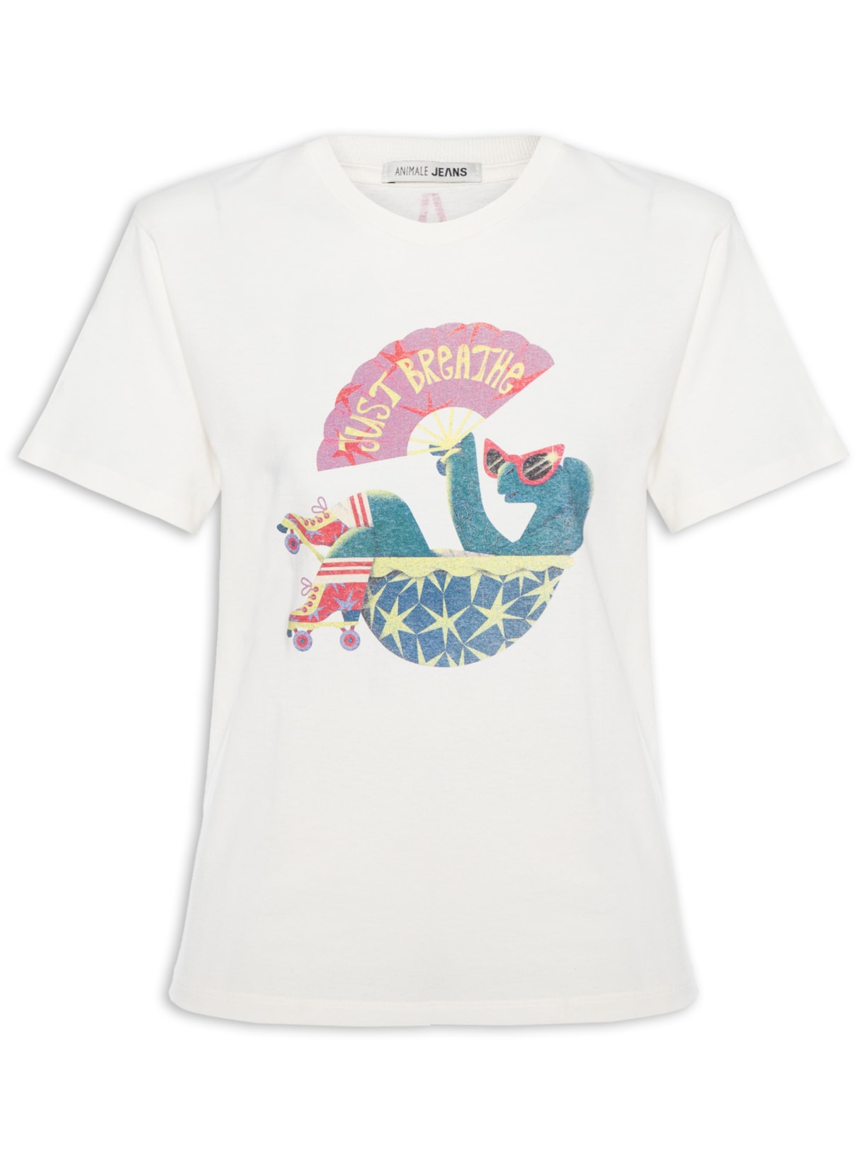 Camiseta Feminina Turtle Just Breathe - Off White
