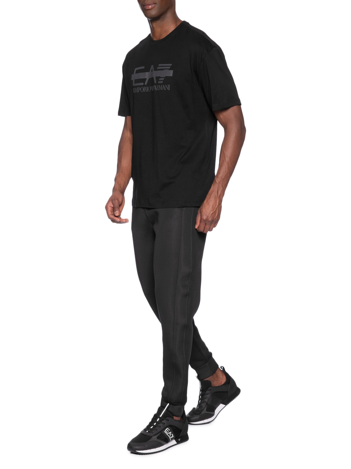 Camiseta Manga Curta Masculina Train Logo Series Logo Barred Preto Ea7 Emporio Armani