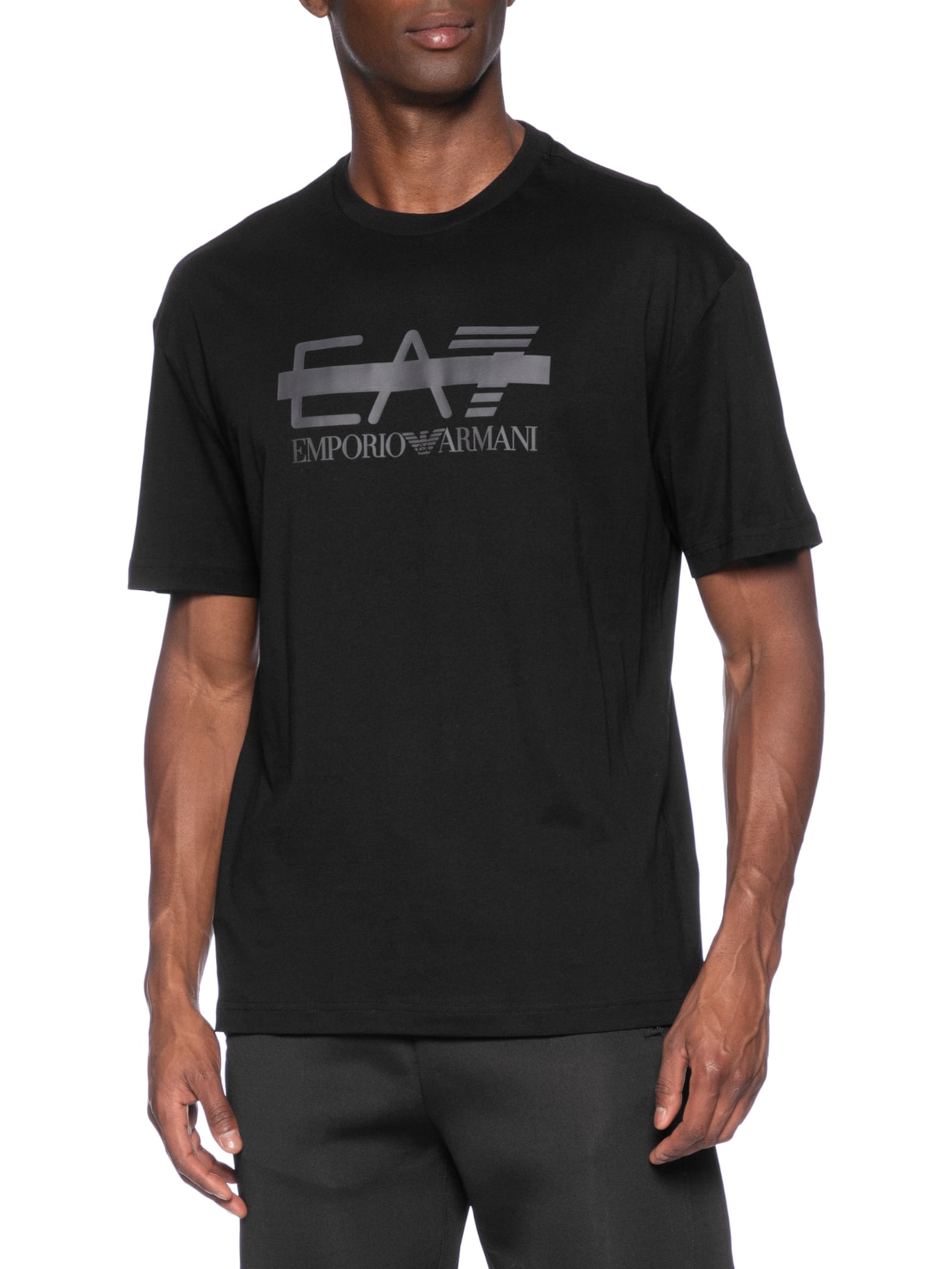 Camiseta Manga Curta Masculina Train Logo Series Logo Barred Preto Ea7 Emporio Armani