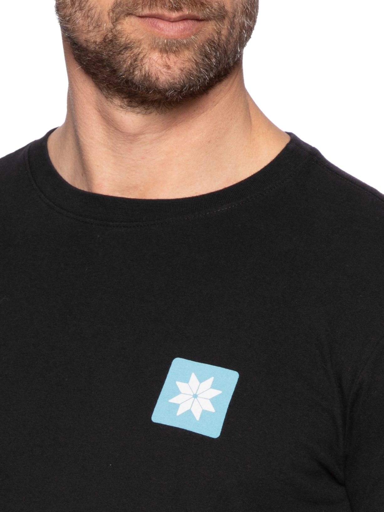 Camiseta Manga Curta Masculina Vintage Snow Icon Preto Osklen