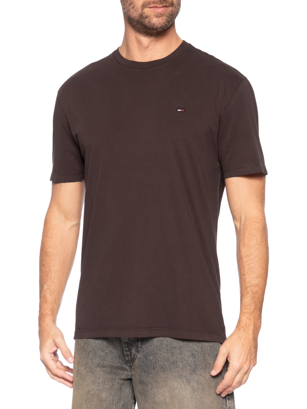 Camiseta Masculina Básica Bandeira Alongada Regular Fit Em Algodão Marrom Tommy Jeans