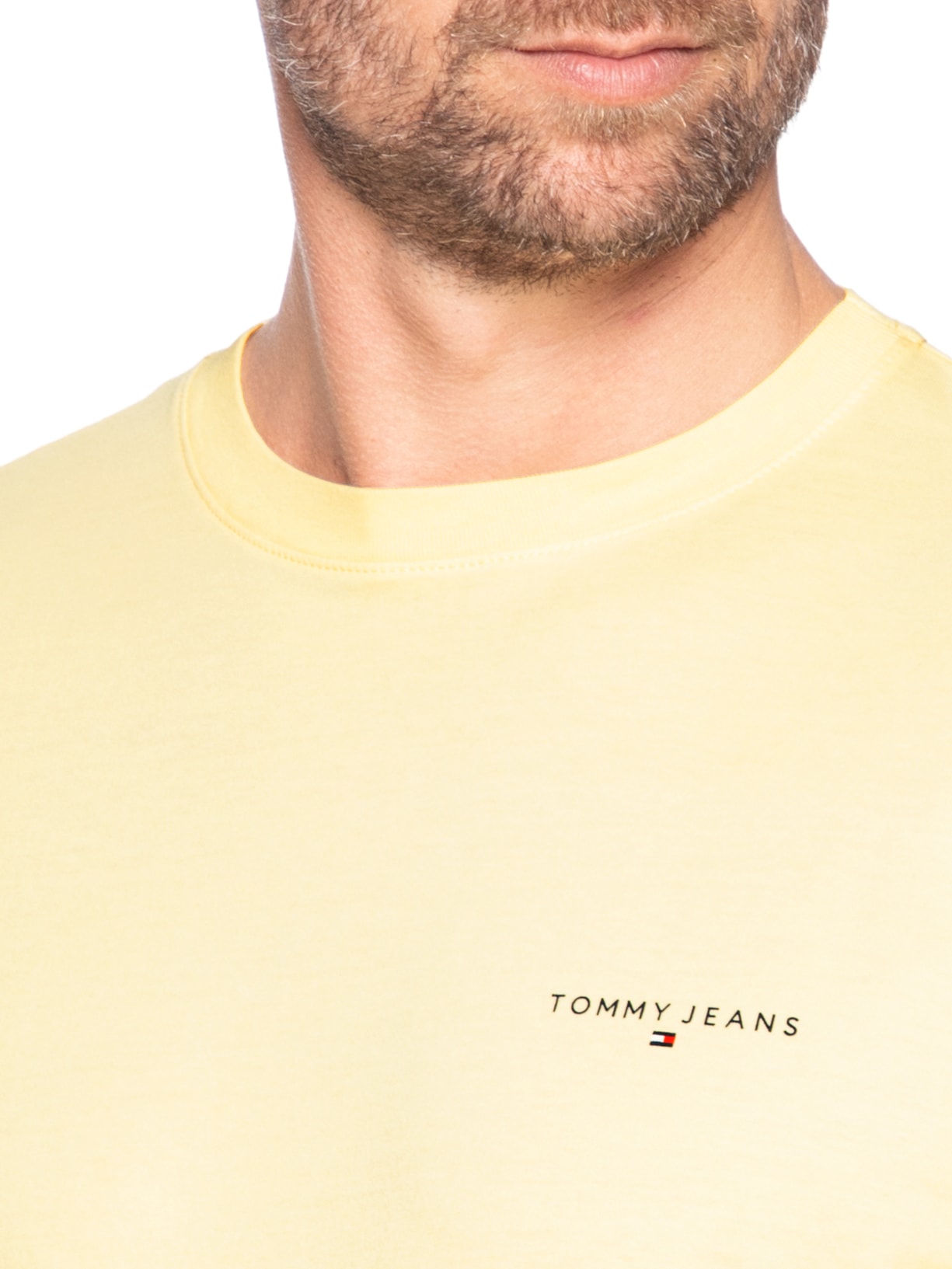Camiseta Masculina Básica Regular Fit Linear Chest Em Algodão Amarelo Tommy Jeans