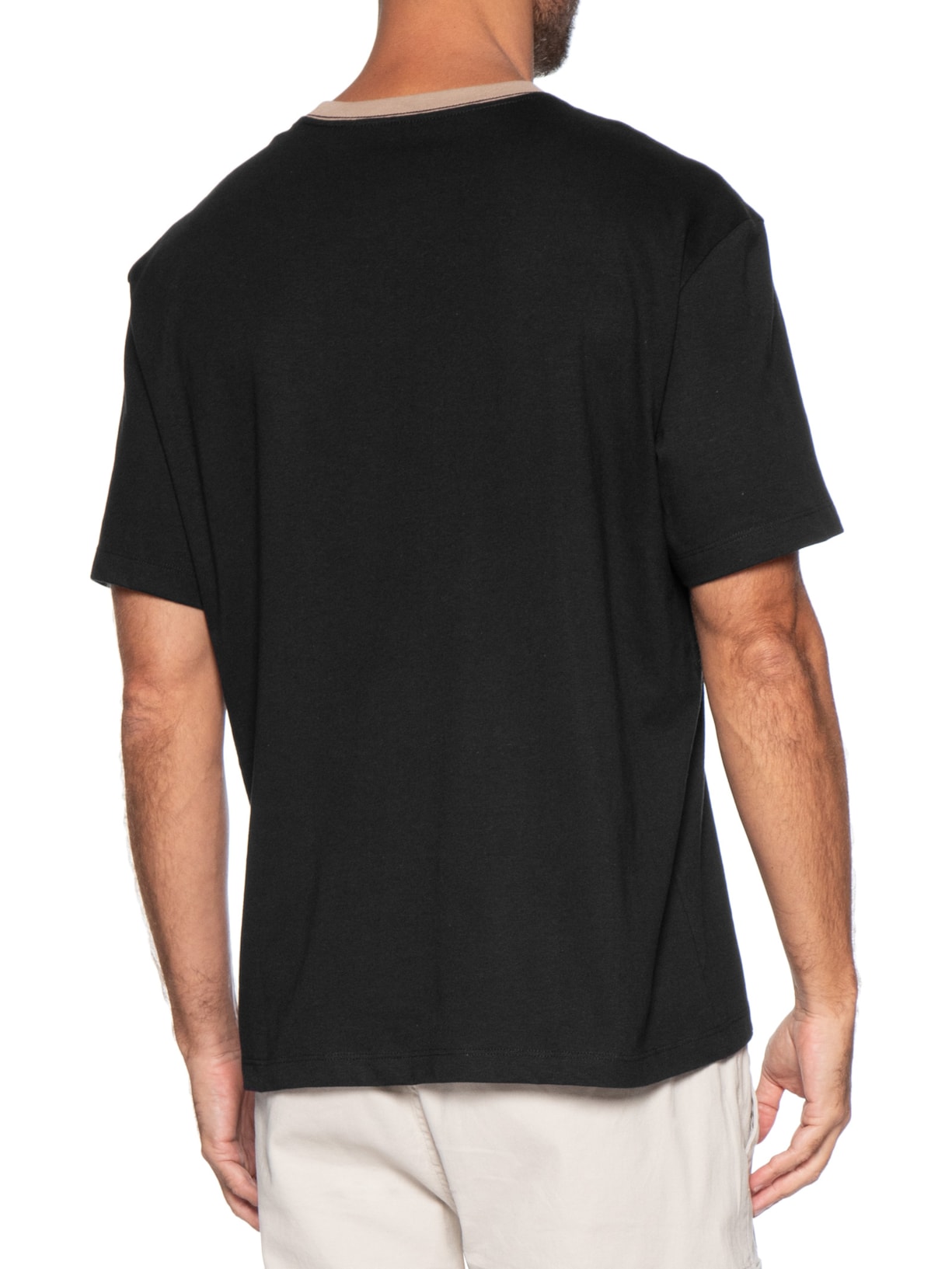 Camiseta Masculina Boxy Gola Contrastante Preto Calvin Klein Jeans