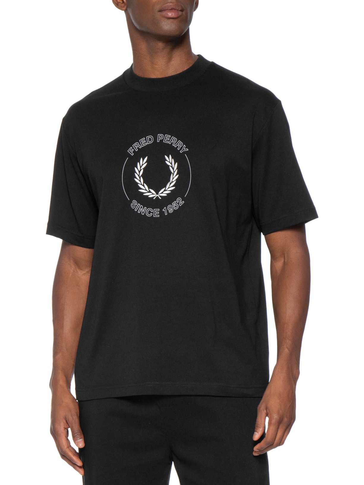 Camiseta Masculina Circle Graphic Preto Fred Perry