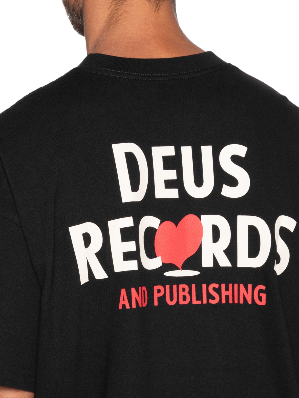 Camiseta Masculina Deep Cut Preto Deus Ex Machina
