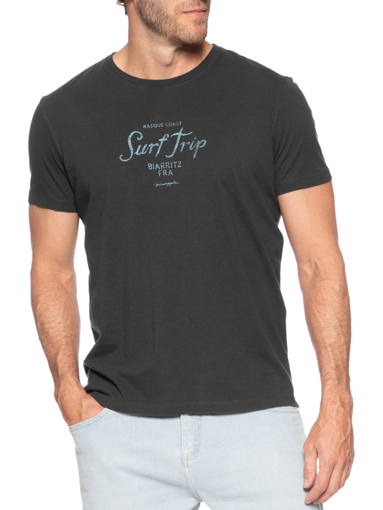 Camiseta Masculina Estampa Surf Trip Preto Pineapple