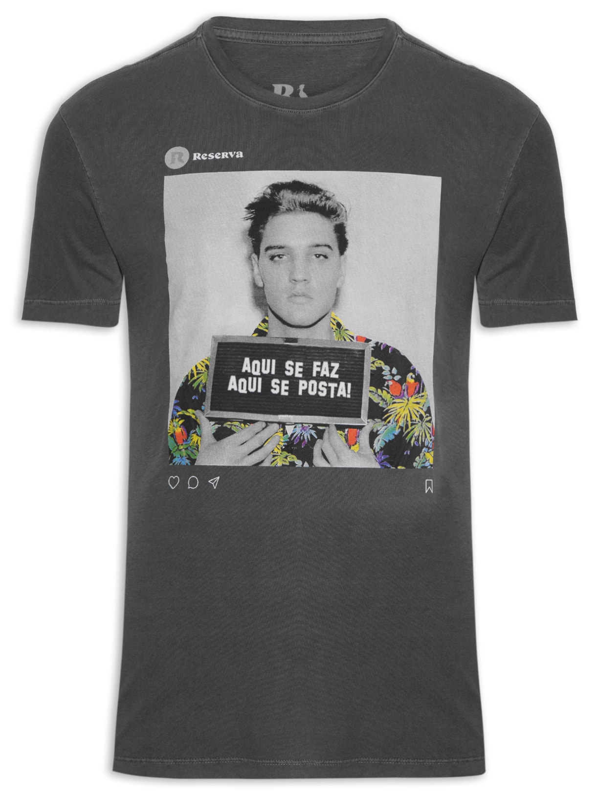 Camiseta Masculina Estampada Aqui Se Posta - Cinza