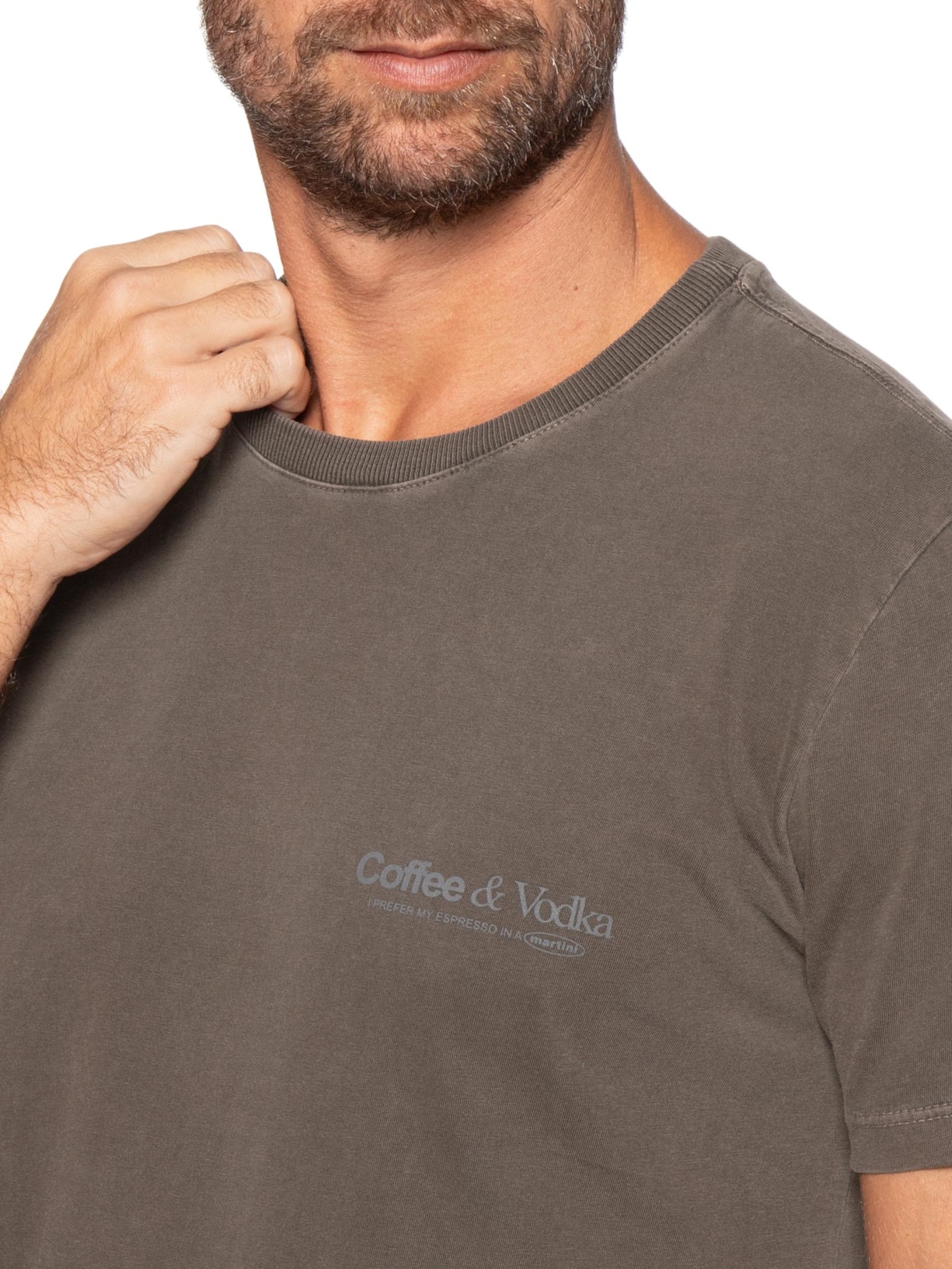 Camiseta Masculina Estampada Coffee & Vodka Marrom Sergio K