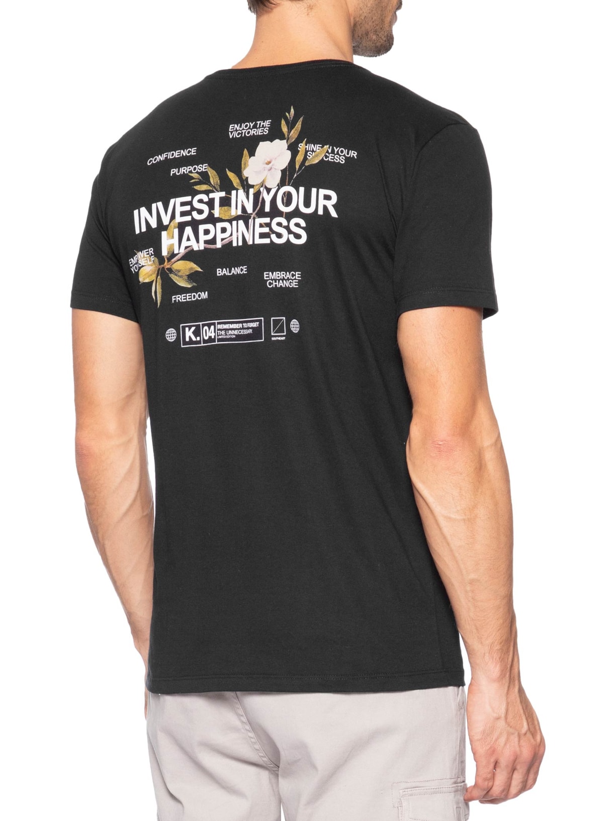 Camiseta Masculina Estampada Invest Happiness Preto Sergio K