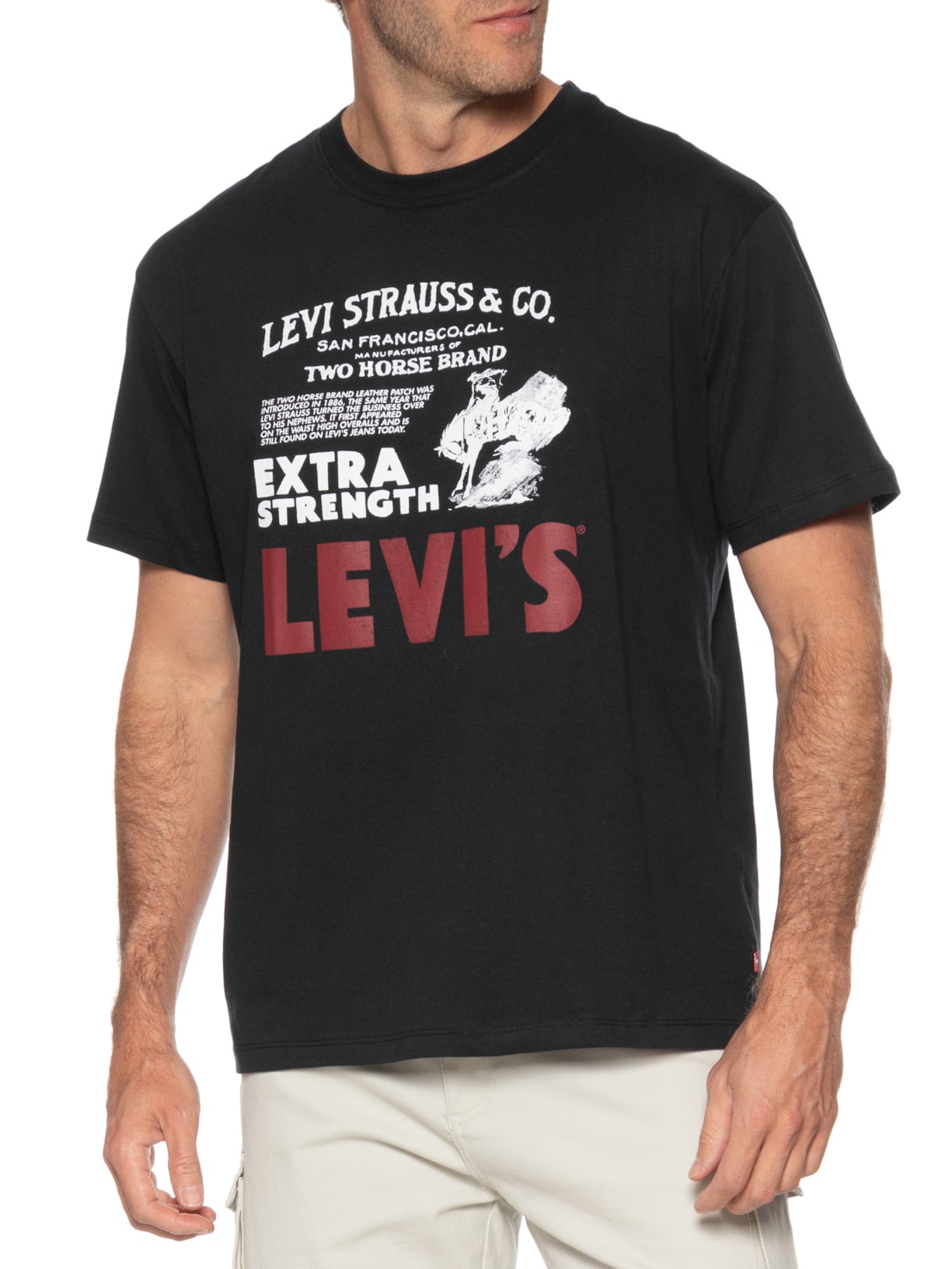 Camiseta Masculina Estampada Vintage Fit Preto Levi's