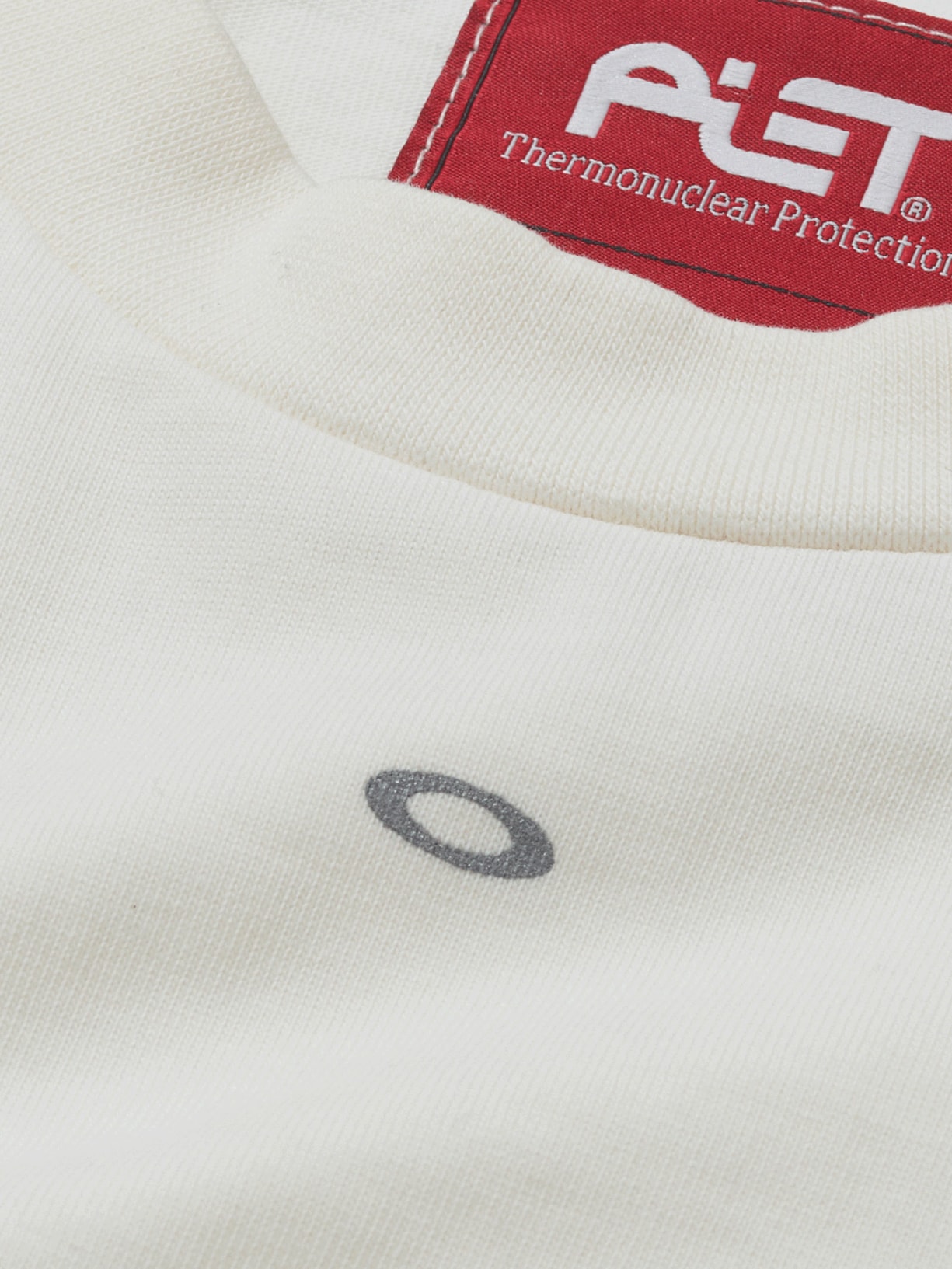 Camiseta Masculina Foil Nano Logo Branco Piet + Oakley