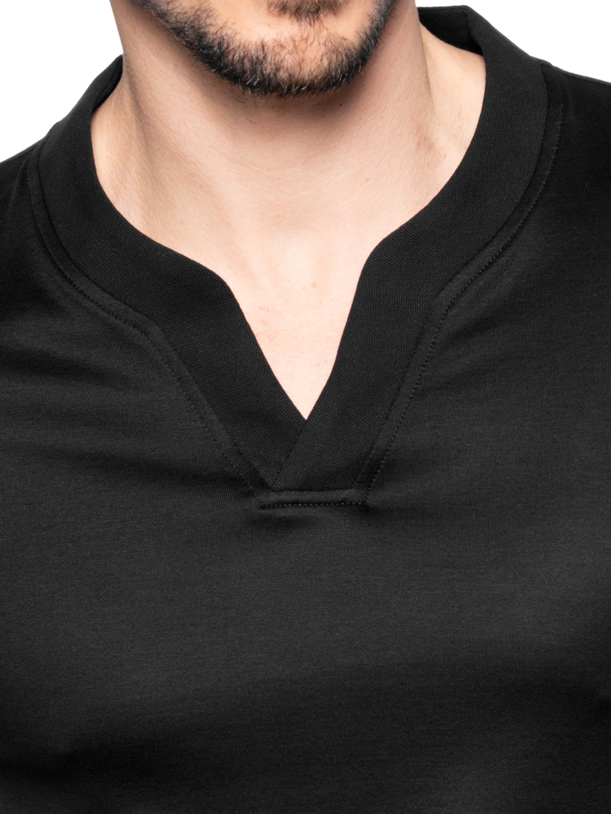 Camiseta Masculina Gola V Aberta EA Preto Emporio Armani