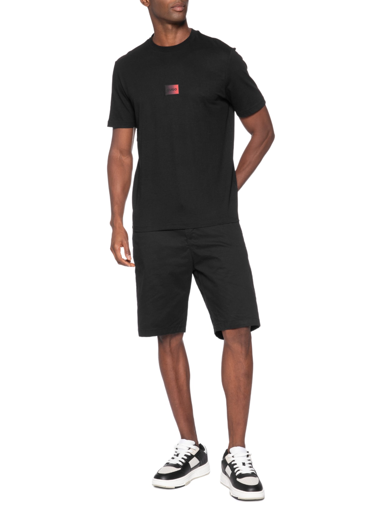 Camiseta Masculina Gradient Logo Crew Neck Danotie – Preto Hugo