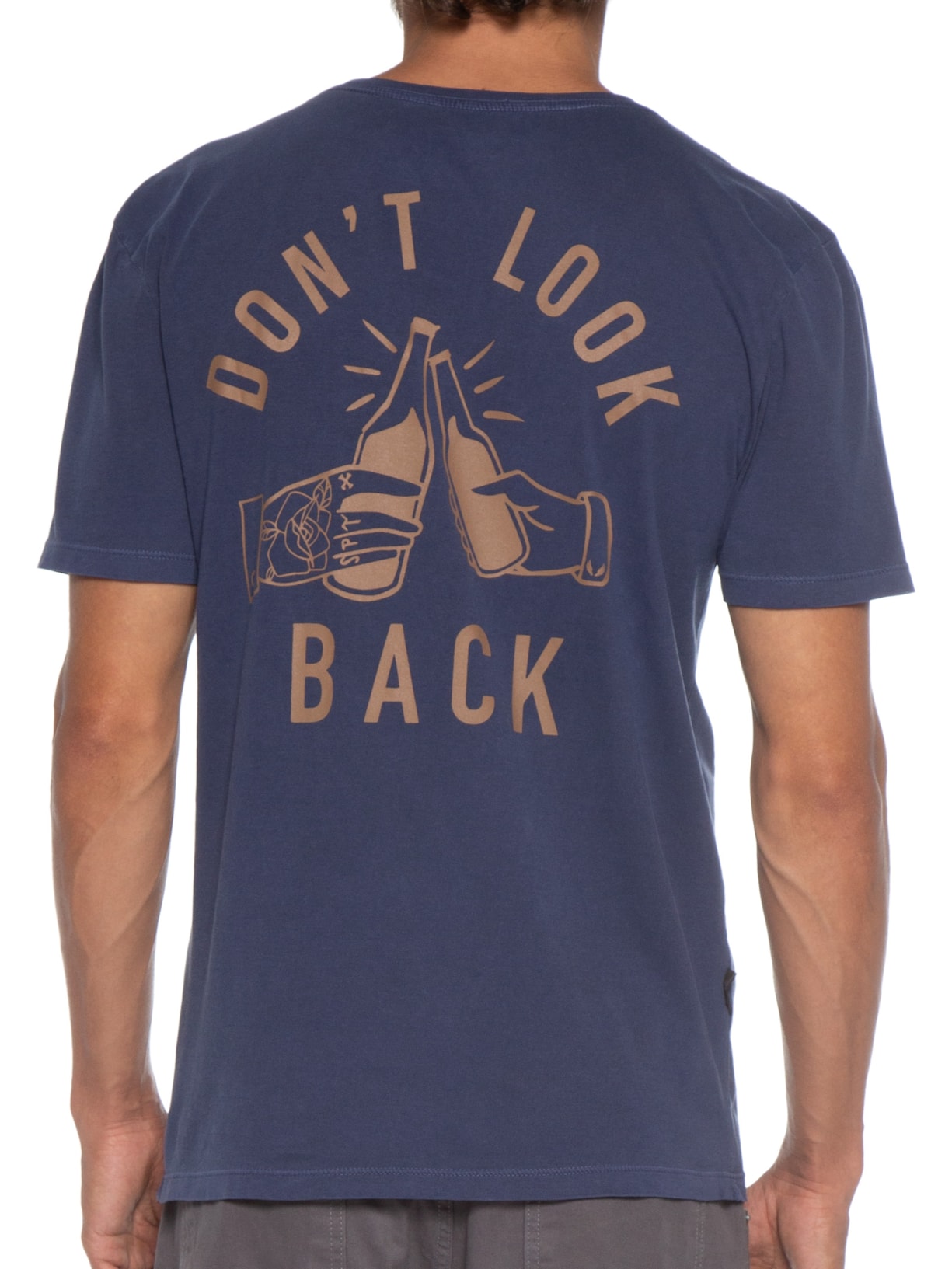 Camiseta Masculina Hand Bottle Azul Spirito Santo