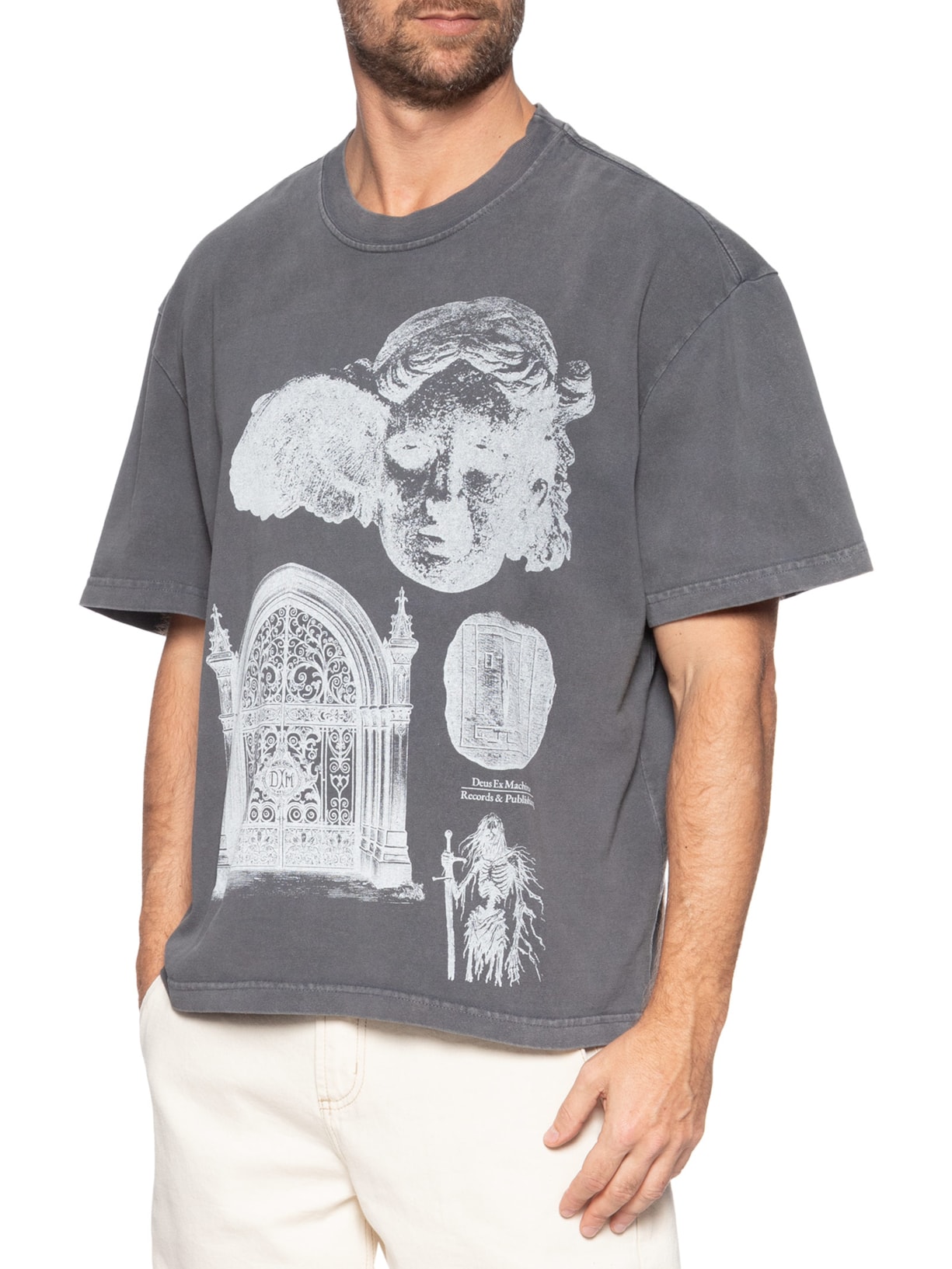 Camiseta Masculina Invocation Cinza Deus Ex Machina
