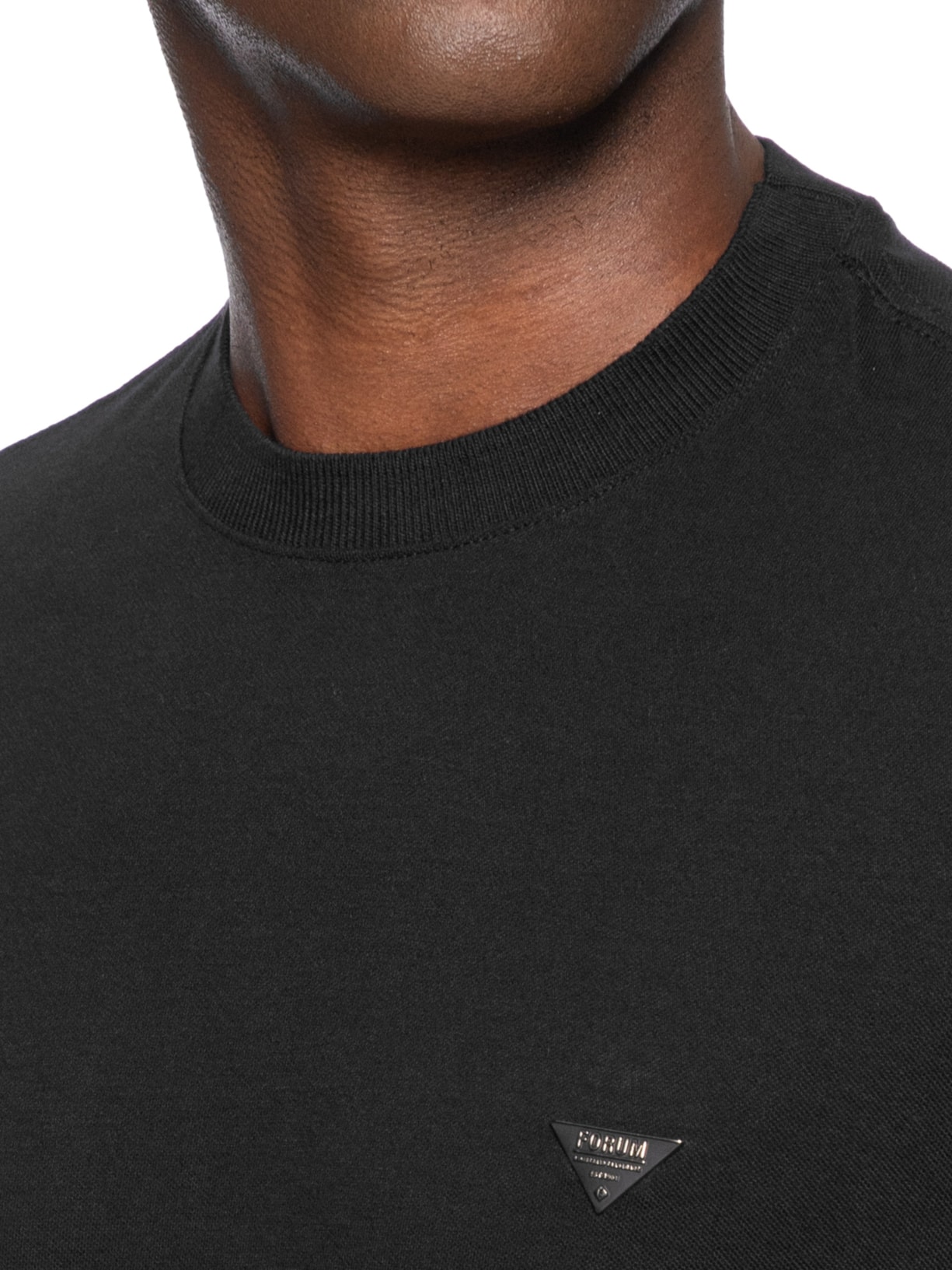 Camiseta Masculina Lisa Preto Forum