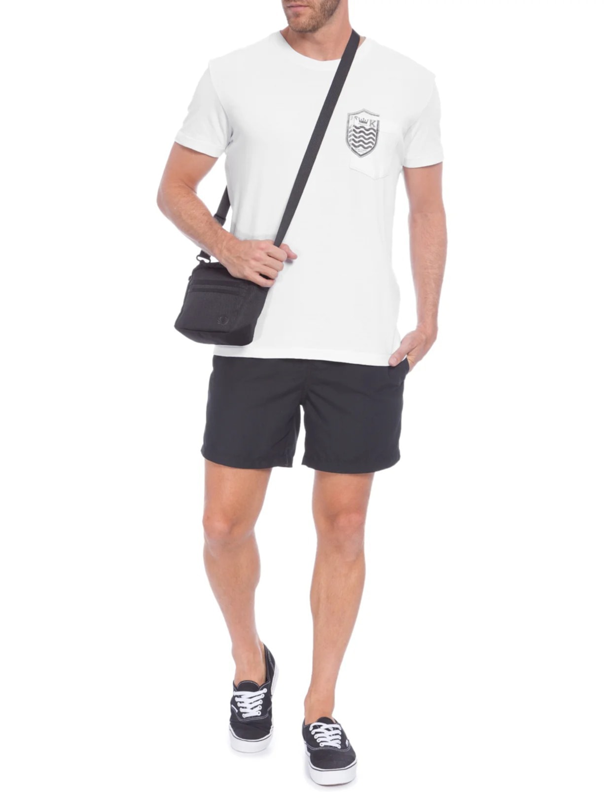 Camiseta Masculina Manga Curta Bolso Brasão Branco Osklen
