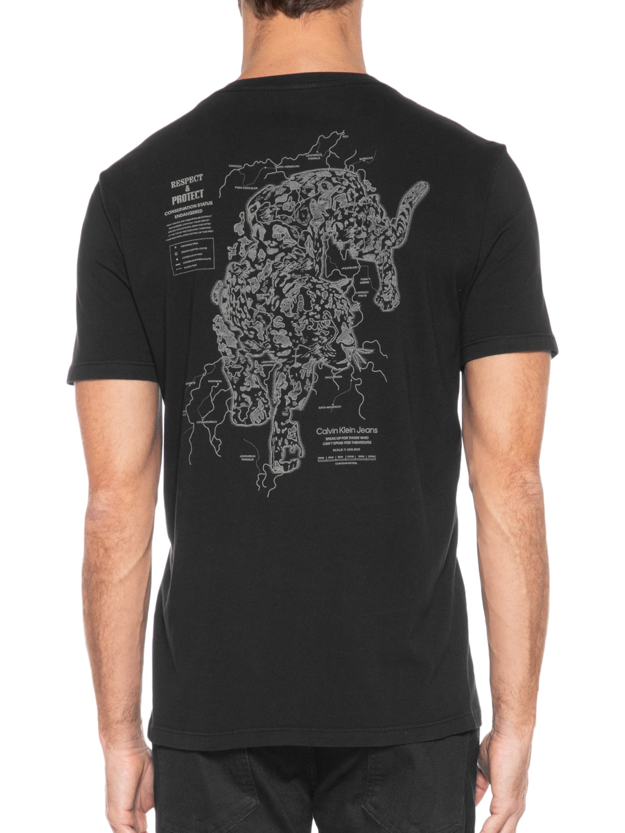 Camiseta Masculina Manga Curta Conservation Route Preto Calvin Klein Jeans
