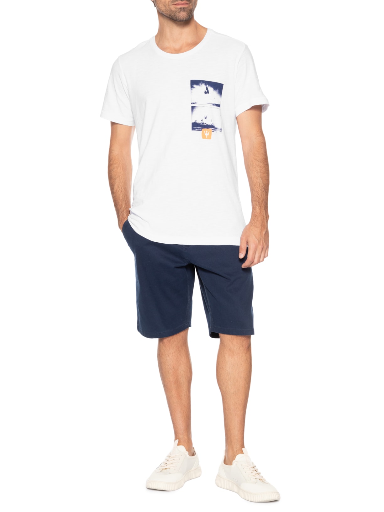 Camiseta Masculina Manga Curta Gola Careca Rough Kite Shots Slim Branco Osklen