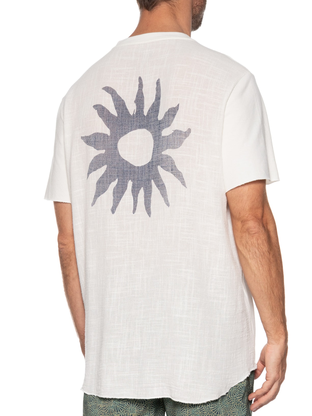 Camiseta Masculina Manga Curta Gola Careca Rustic Tridente Caiçara  Branco Osklen
