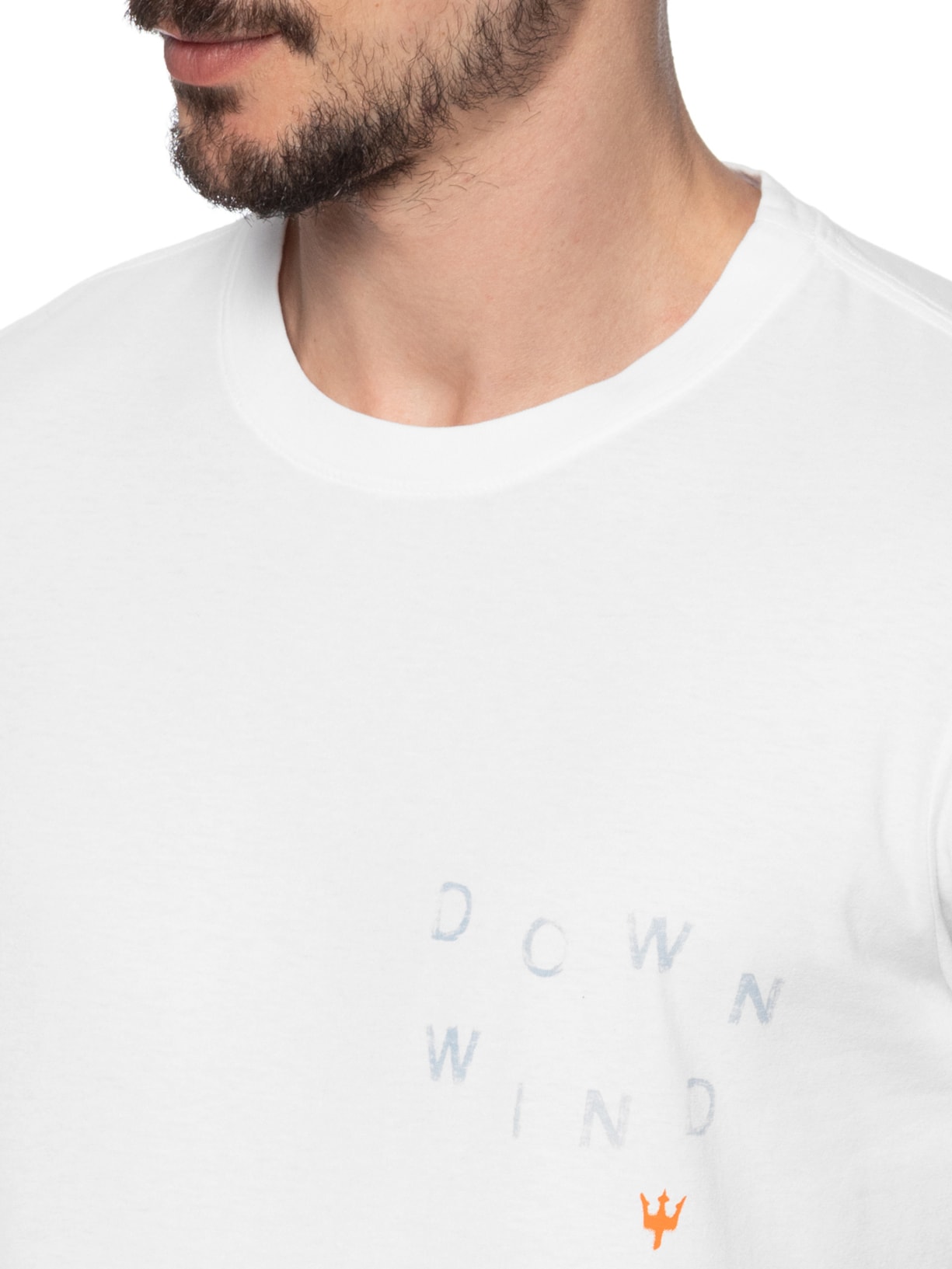 Camiseta Masculina Manga Curta Gola Careca Slim Stone Flor Surf Branco Osklen
