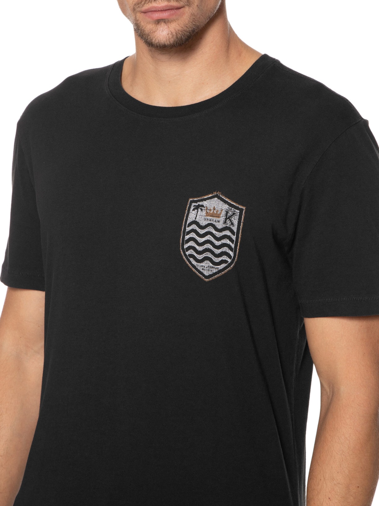 Camiseta Masculina Manga Curta Gola Careca Soft Used Brasão Gaze Preto Osklen