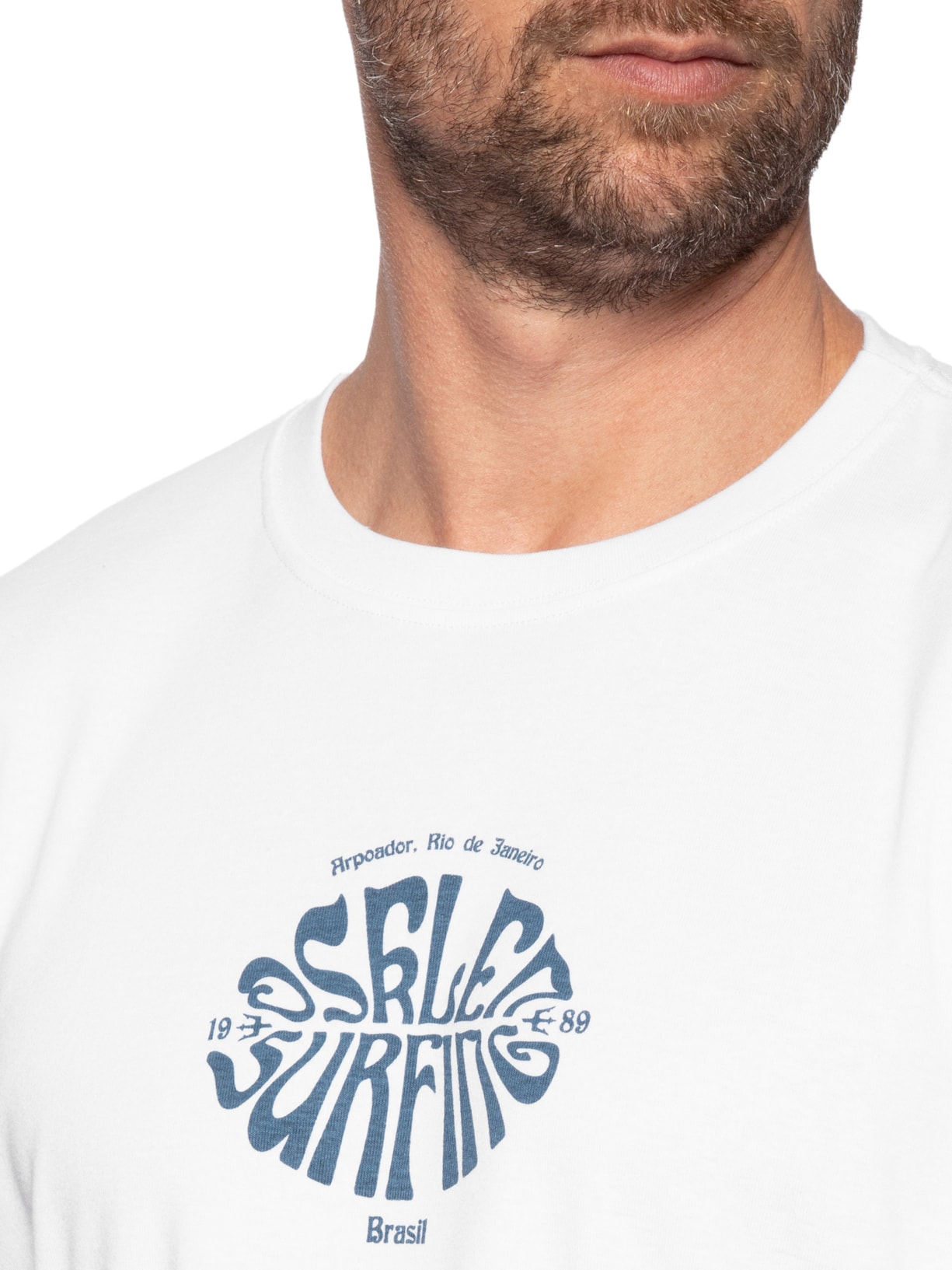 Camiseta Masculina Manga Curta Gola Careca Surfing Over  Branco Osklen