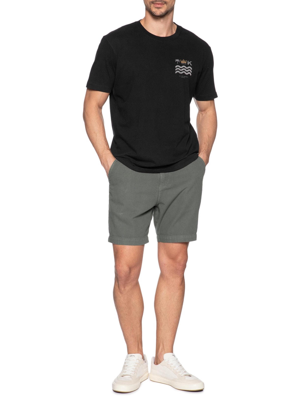 Camiseta Masculina Manga Curta Gola Careca Vintage Brasão Carimbo Preto Osklen