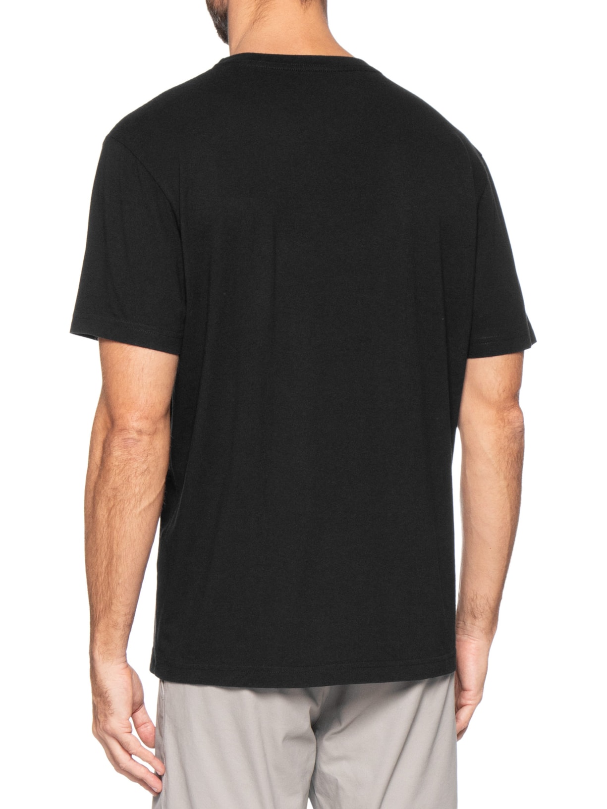 Camiseta Masculina Manga Curta Gola Careca Vintage Rock Preto Osklen