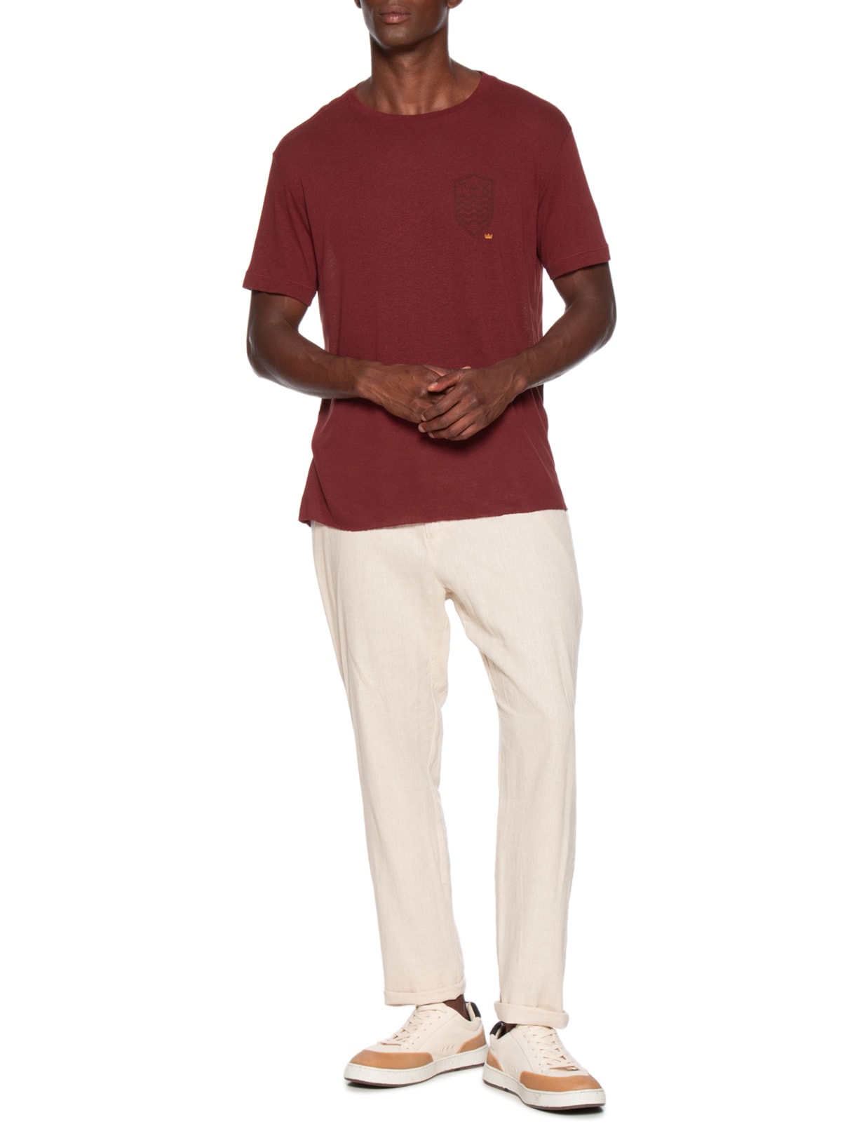 Camiseta Masculina Manga Curta Linen Brasão Vinho Osklen