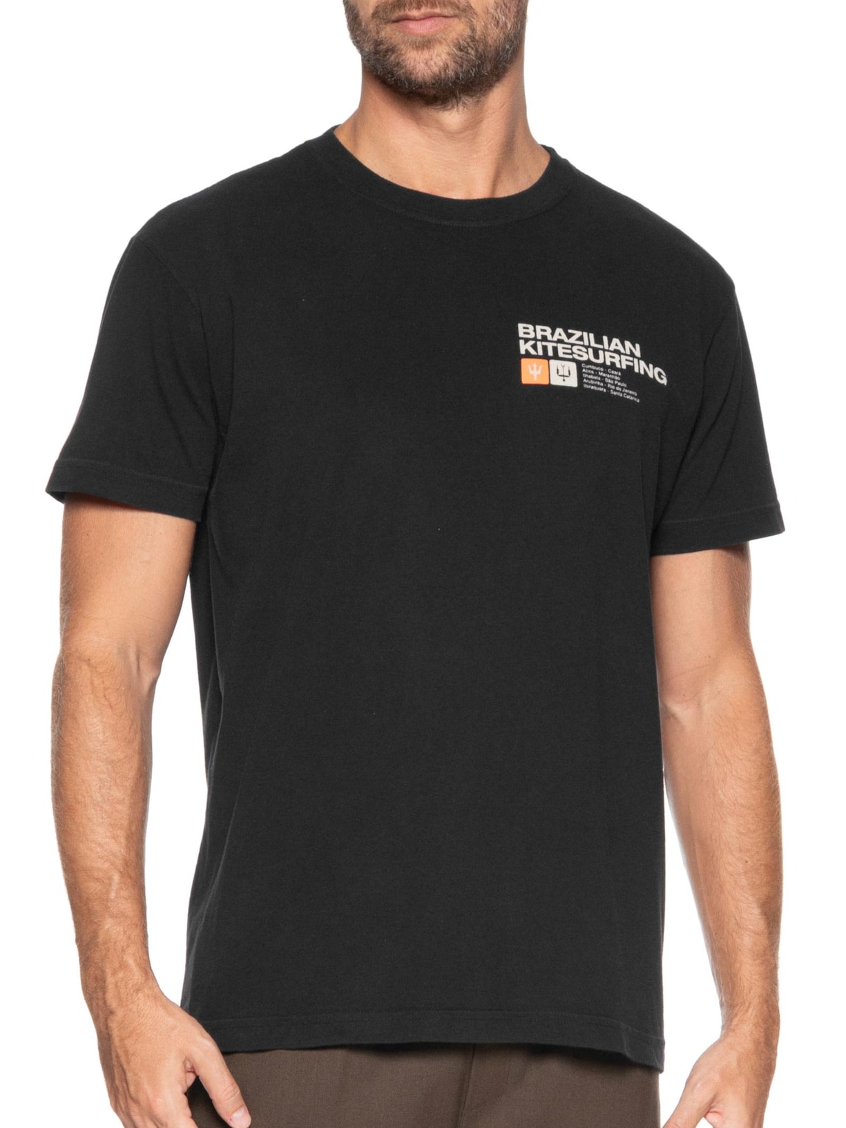 Camiseta Masculina Manga Curta Vintage Brazilian Kitesurfing Mc Preto Osklen