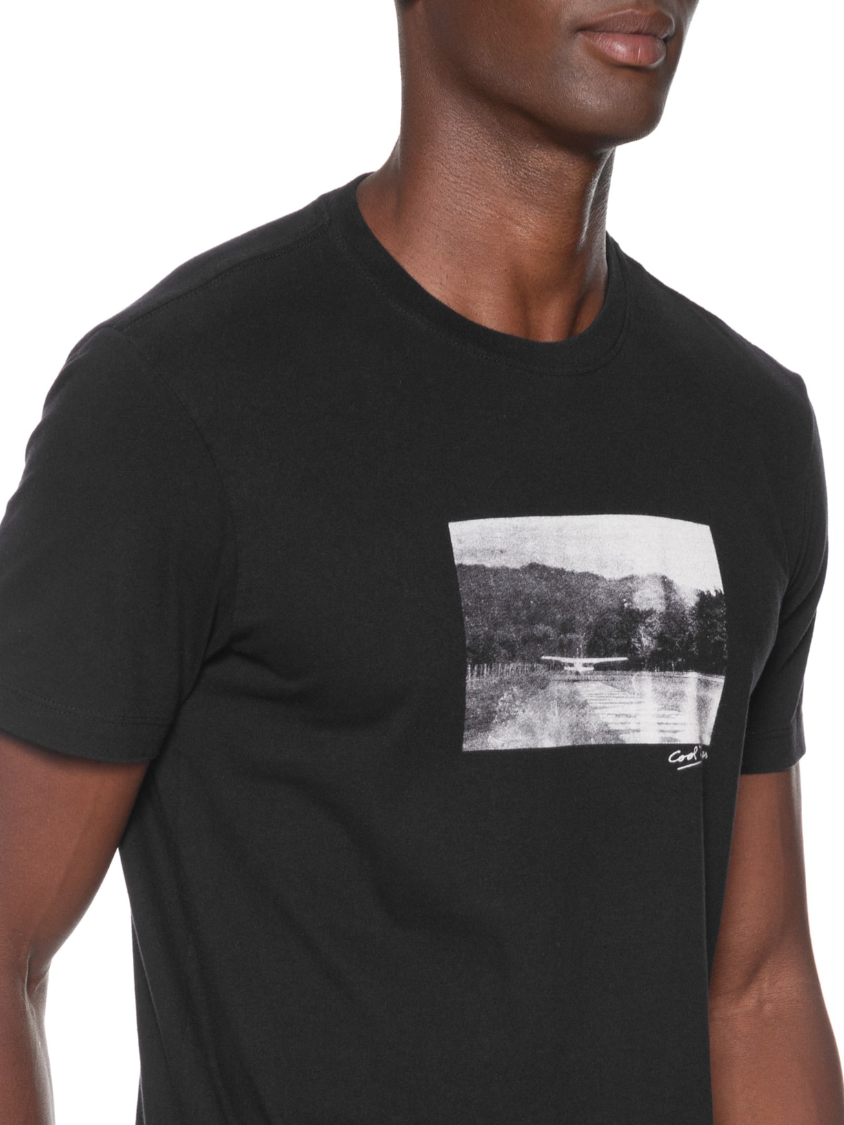 Camiseta Masculina Manga Curta Vintage Cool Trips Preto Osklen