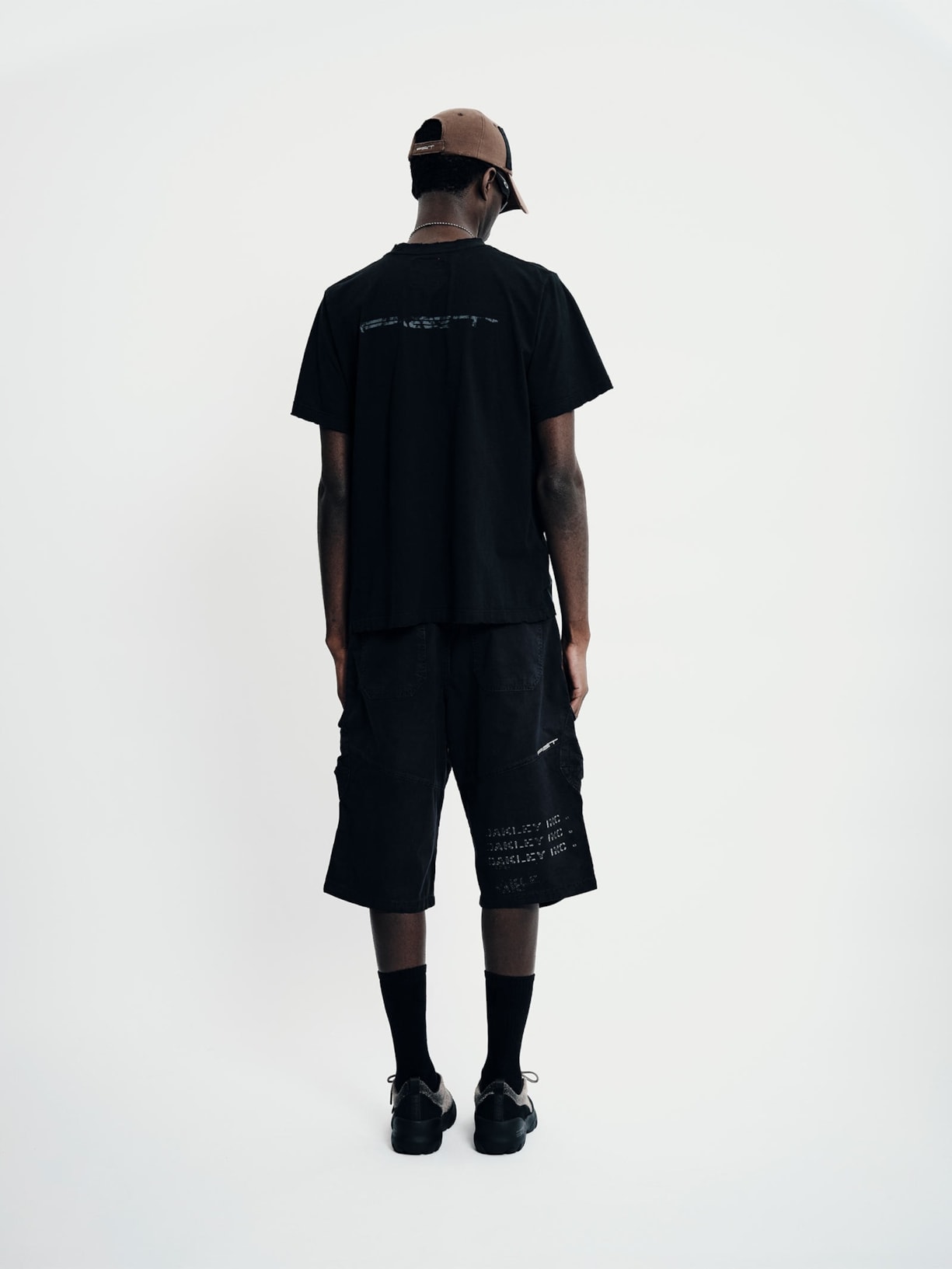 Camiseta Masculina Manifest Preto Piet + Oakley